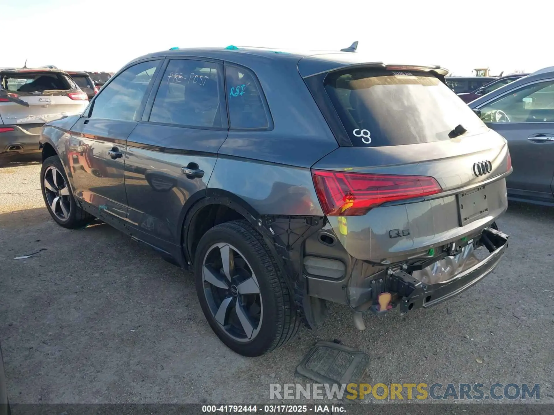 3 Photograph of a damaged car WA1FAAFY8P2167662 AUDI Q5 2023