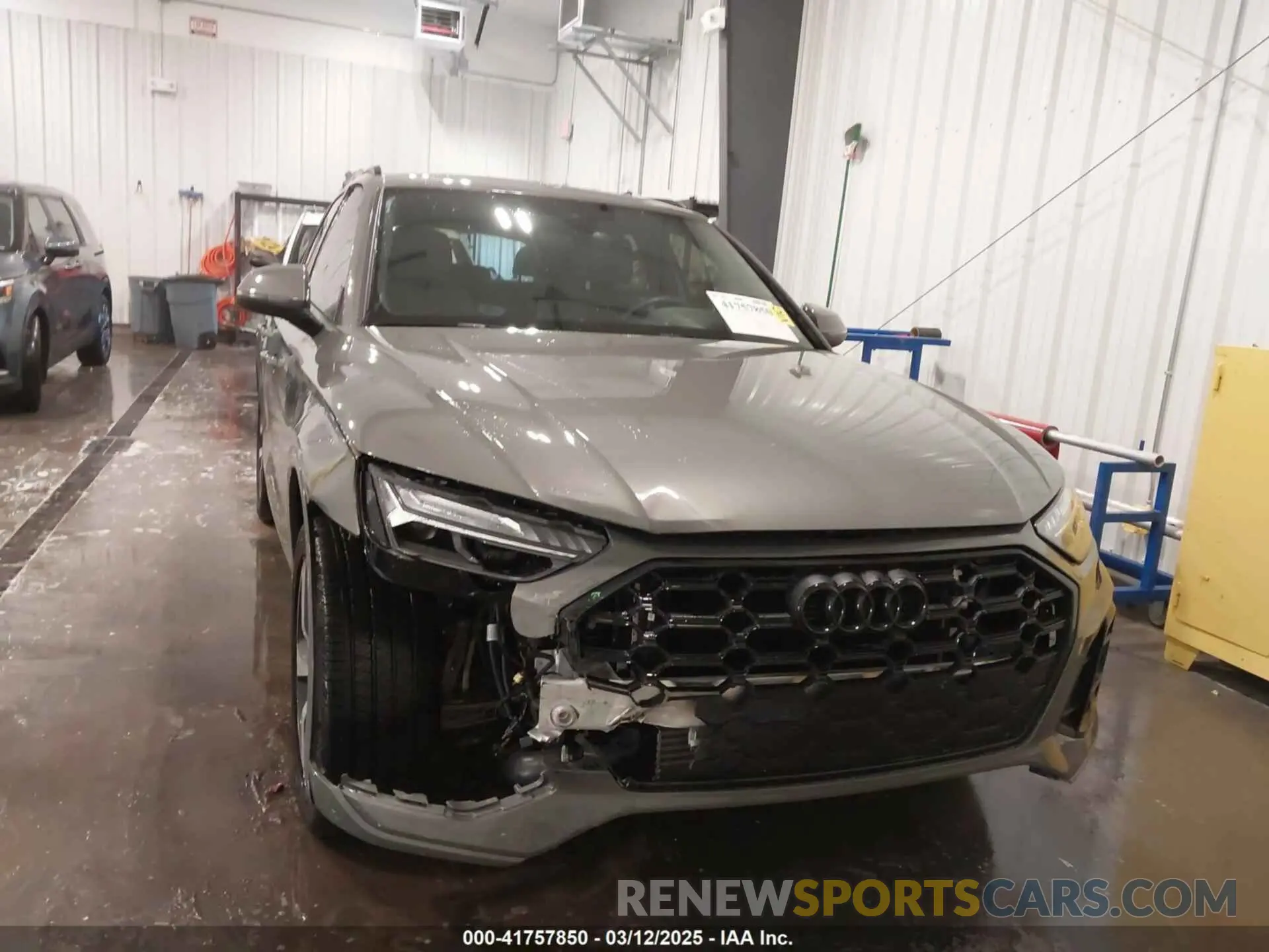 13 Photograph of a damaged car WA1FAAFY9P2114601 AUDI Q5 2023