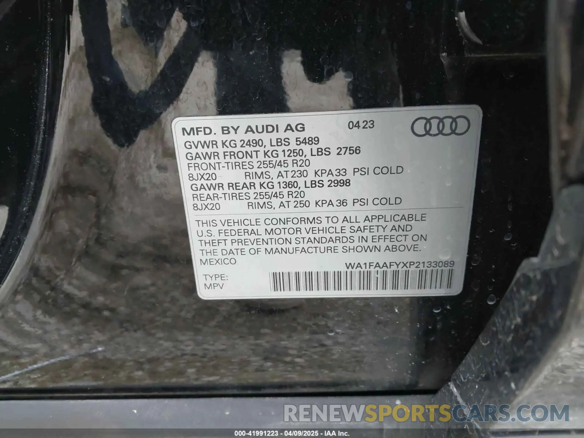 9 Photograph of a damaged car WA1FAAFYXP2133089 AUDI Q5 2023