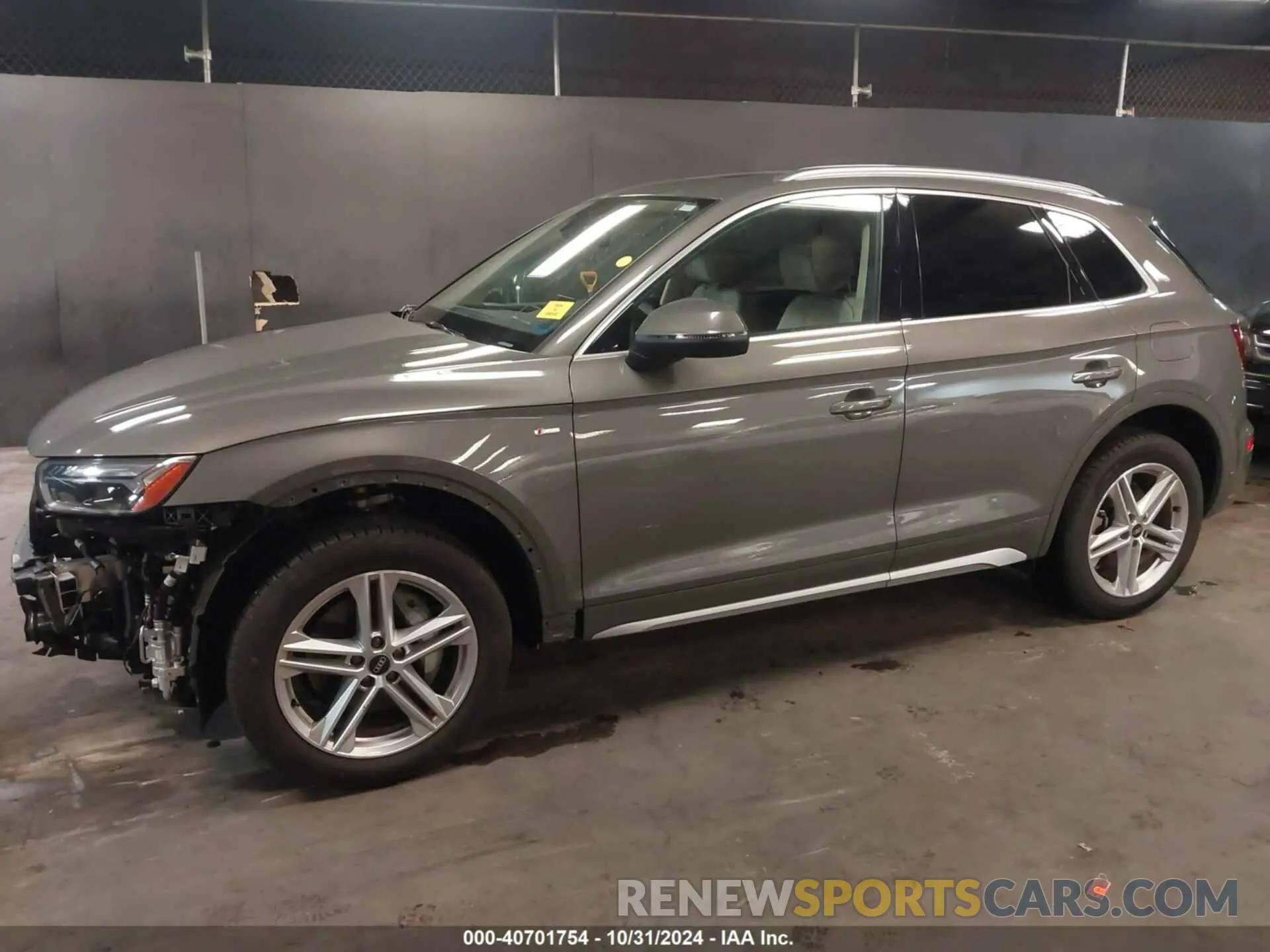 2 Photograph of a damaged car WA1G2AFY7P2096343 AUDI Q5 2023