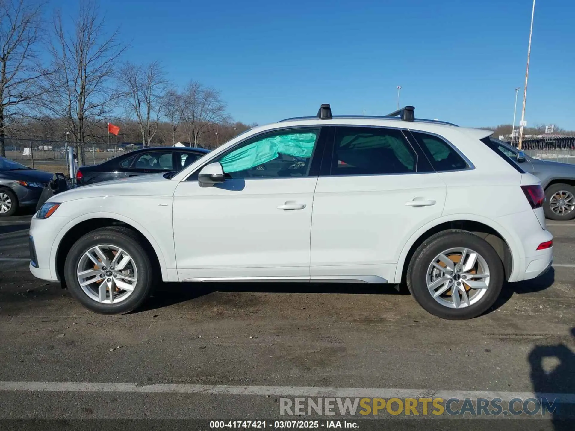 14 Photograph of a damaged car WA1GAAFY1P2017705 AUDI Q5 2023