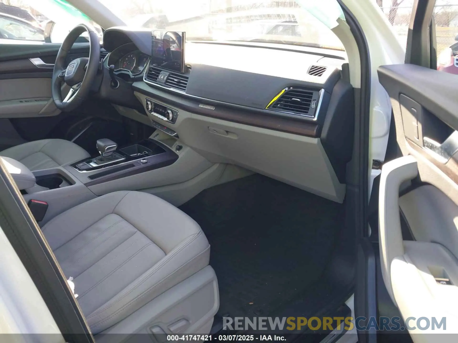 5 Photograph of a damaged car WA1GAAFY1P2017705 AUDI Q5 2023