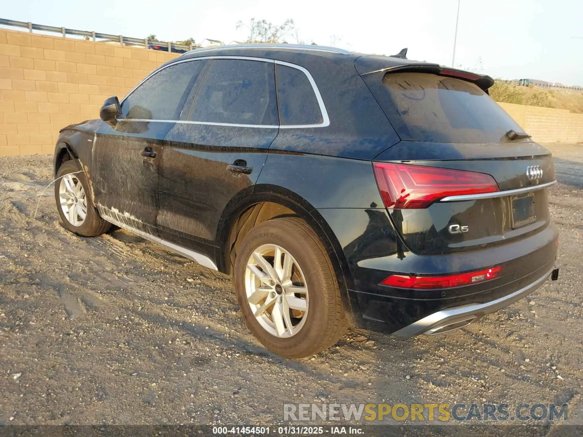3 Photograph of a damaged car WA1GAAFY1P2052745 AUDI Q5 2023