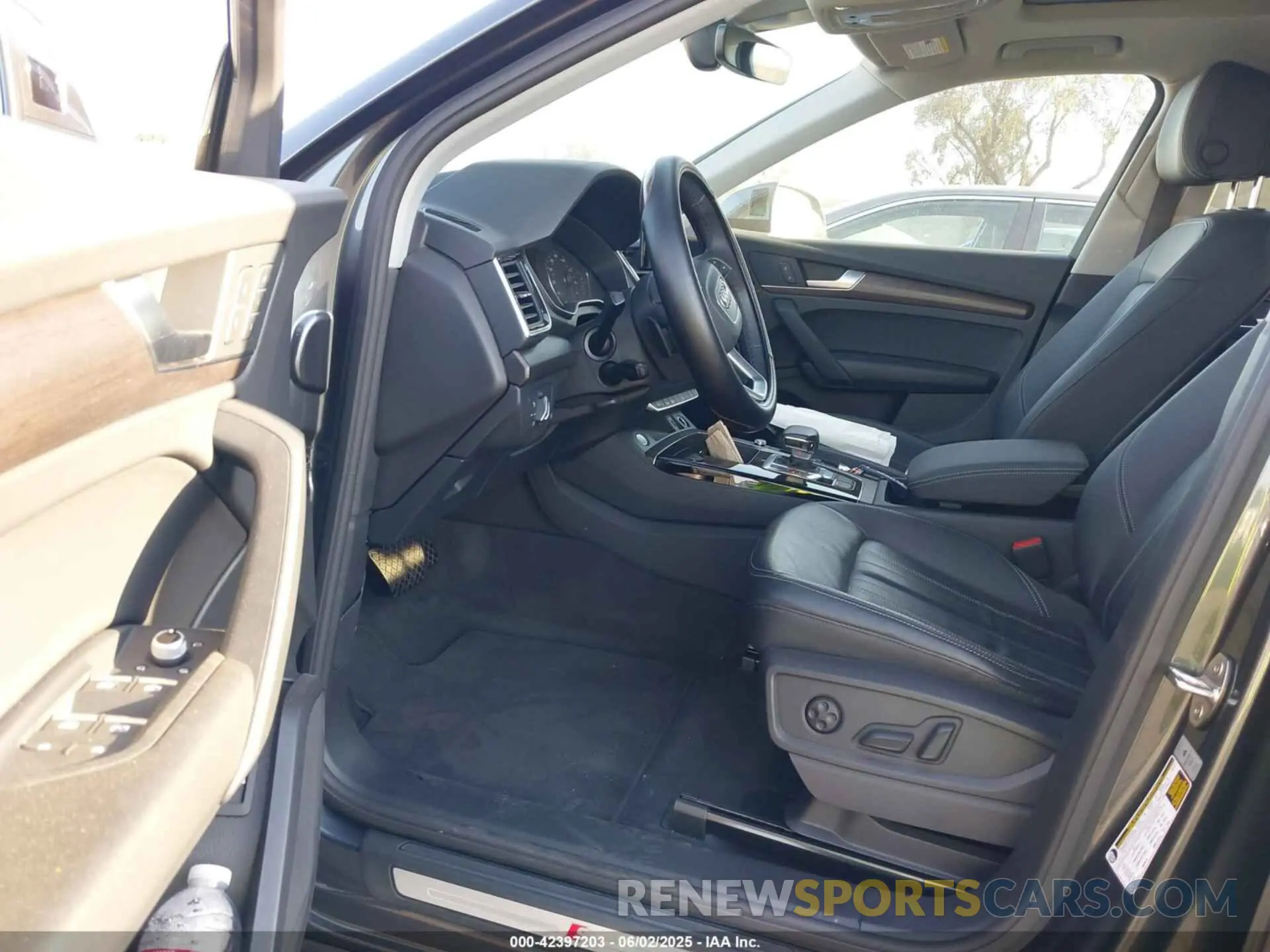 5 Photograph of a damaged car WA1GAAFY1P2098513 AUDI Q5 2023
