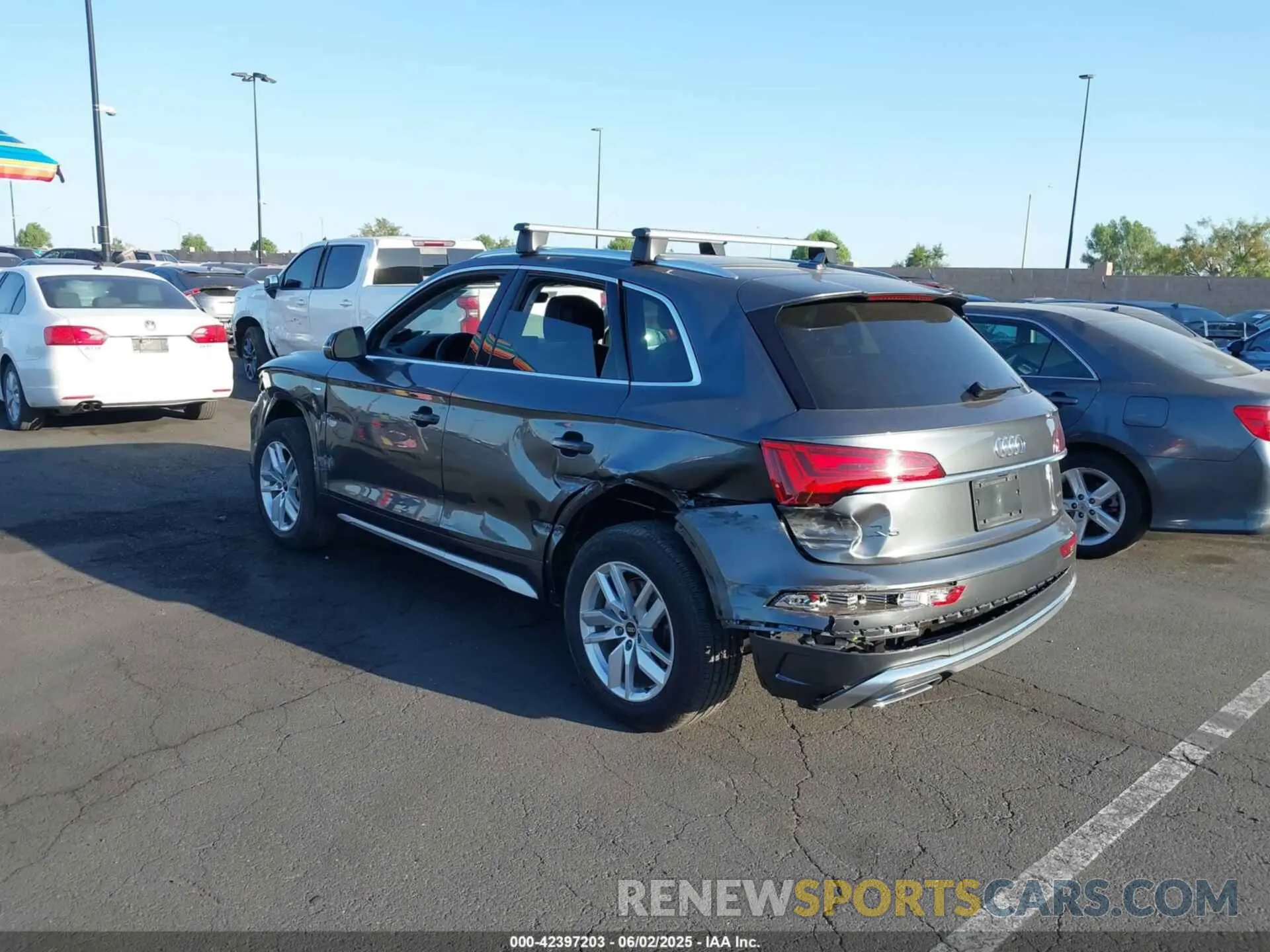 6 Photograph of a damaged car WA1GAAFY1P2098513 AUDI Q5 2023