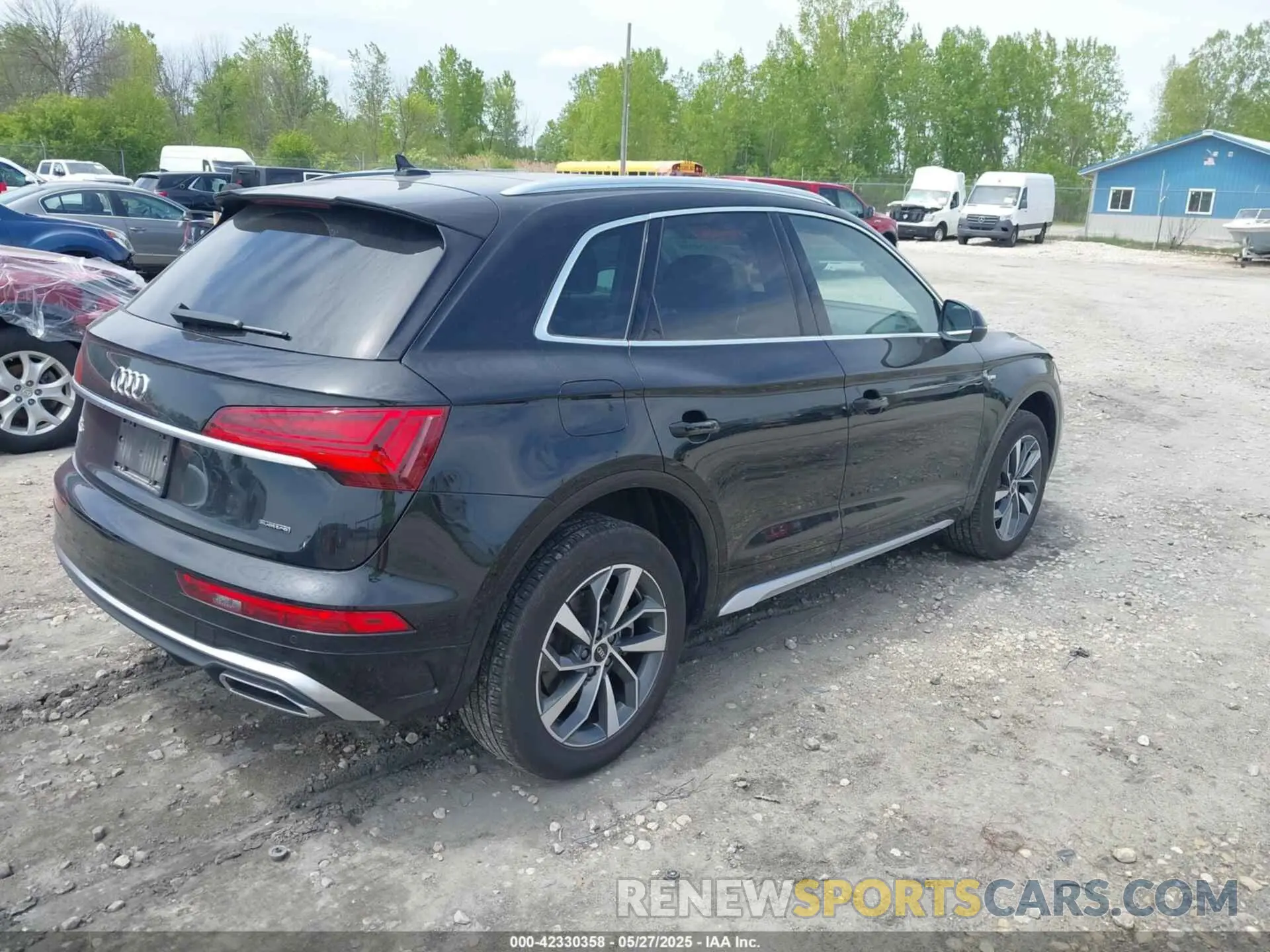4 Photograph of a damaged car WA1GAAFY1P2110370 AUDI Q5 2023