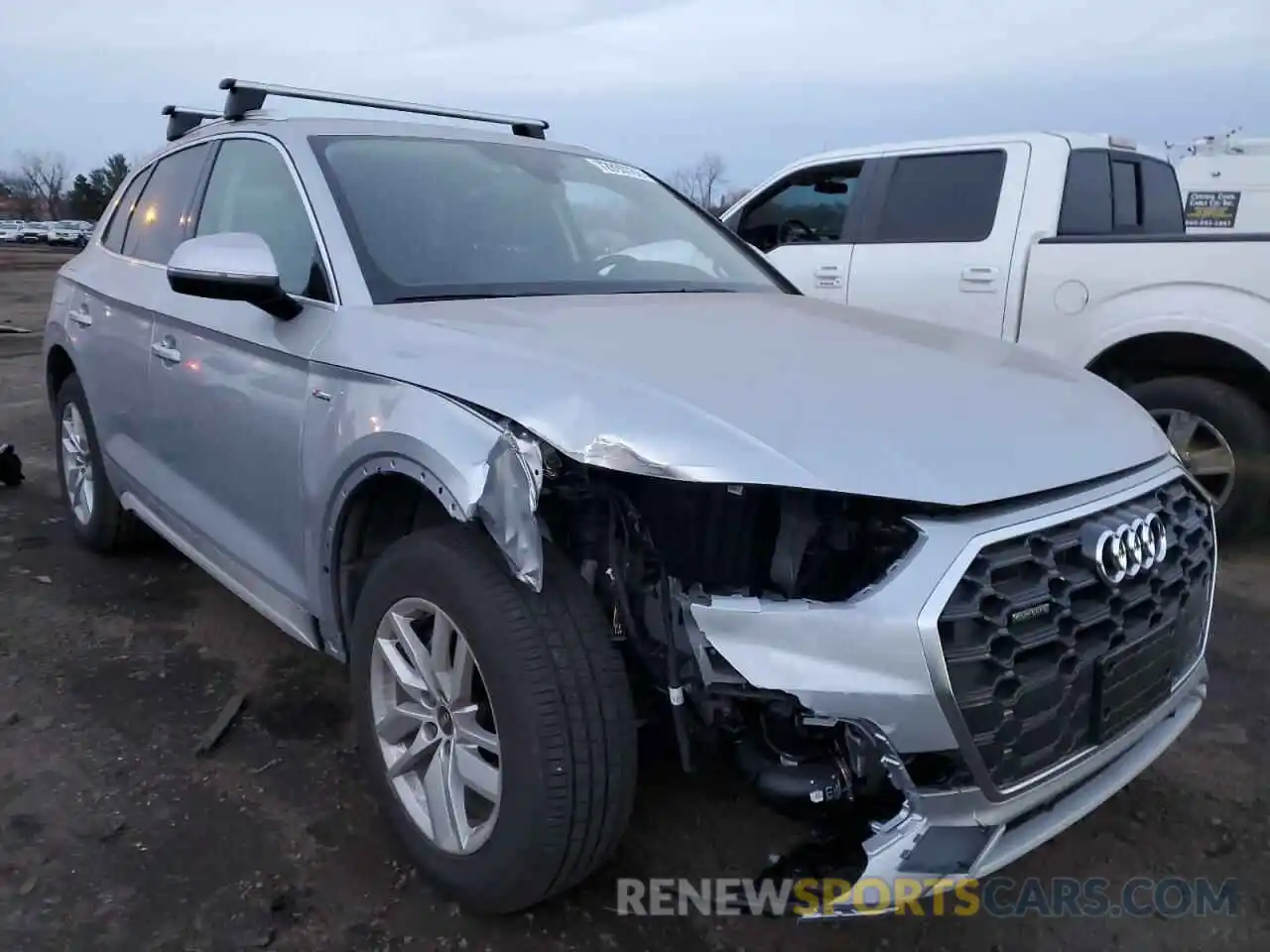 4 Photograph of a damaged car WA1GAAFY2P2002310 AUDI Q5 2023