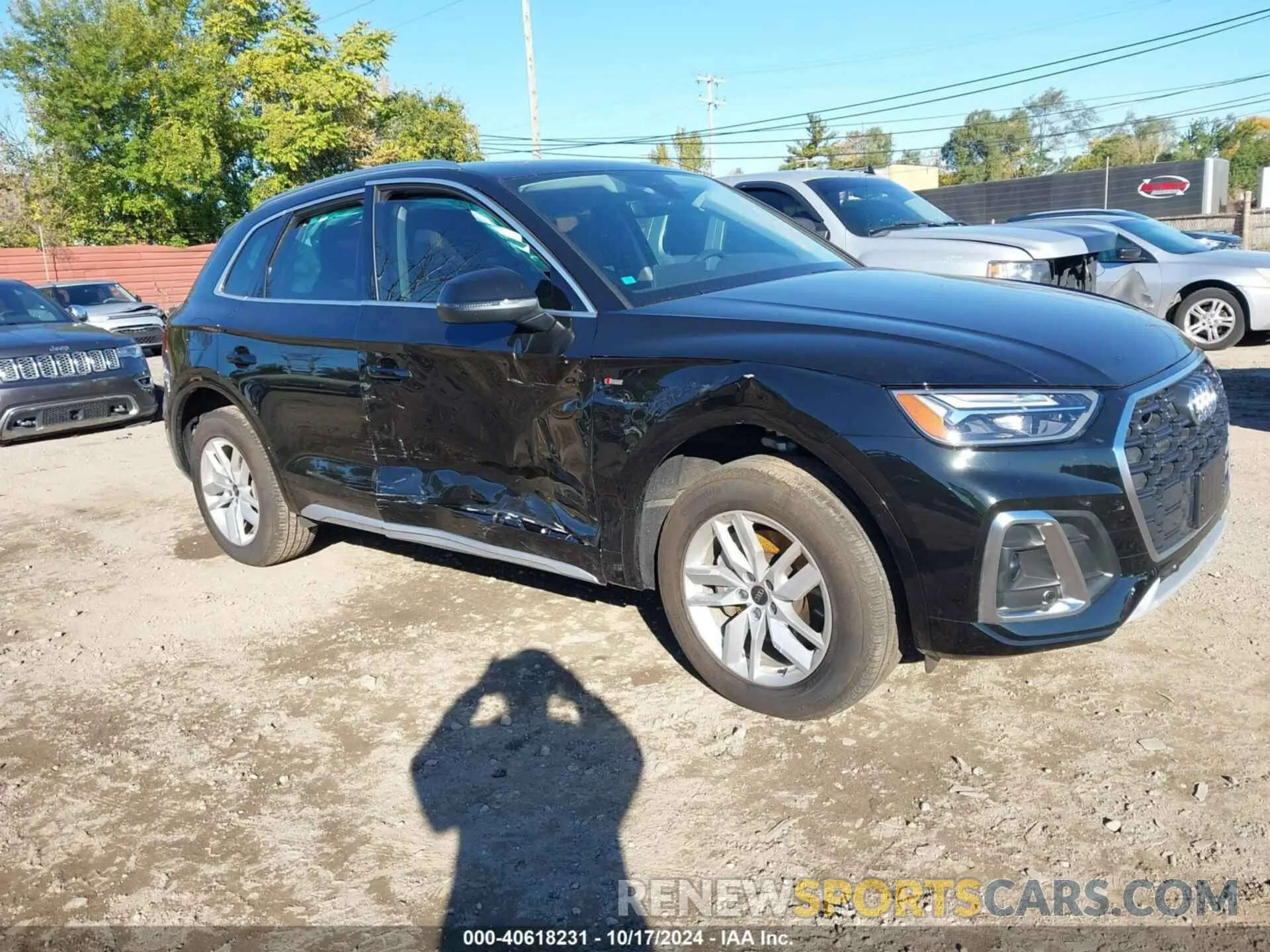 1 Photograph of a damaged car WA1GAAFY2P2170075 AUDI Q5 2023