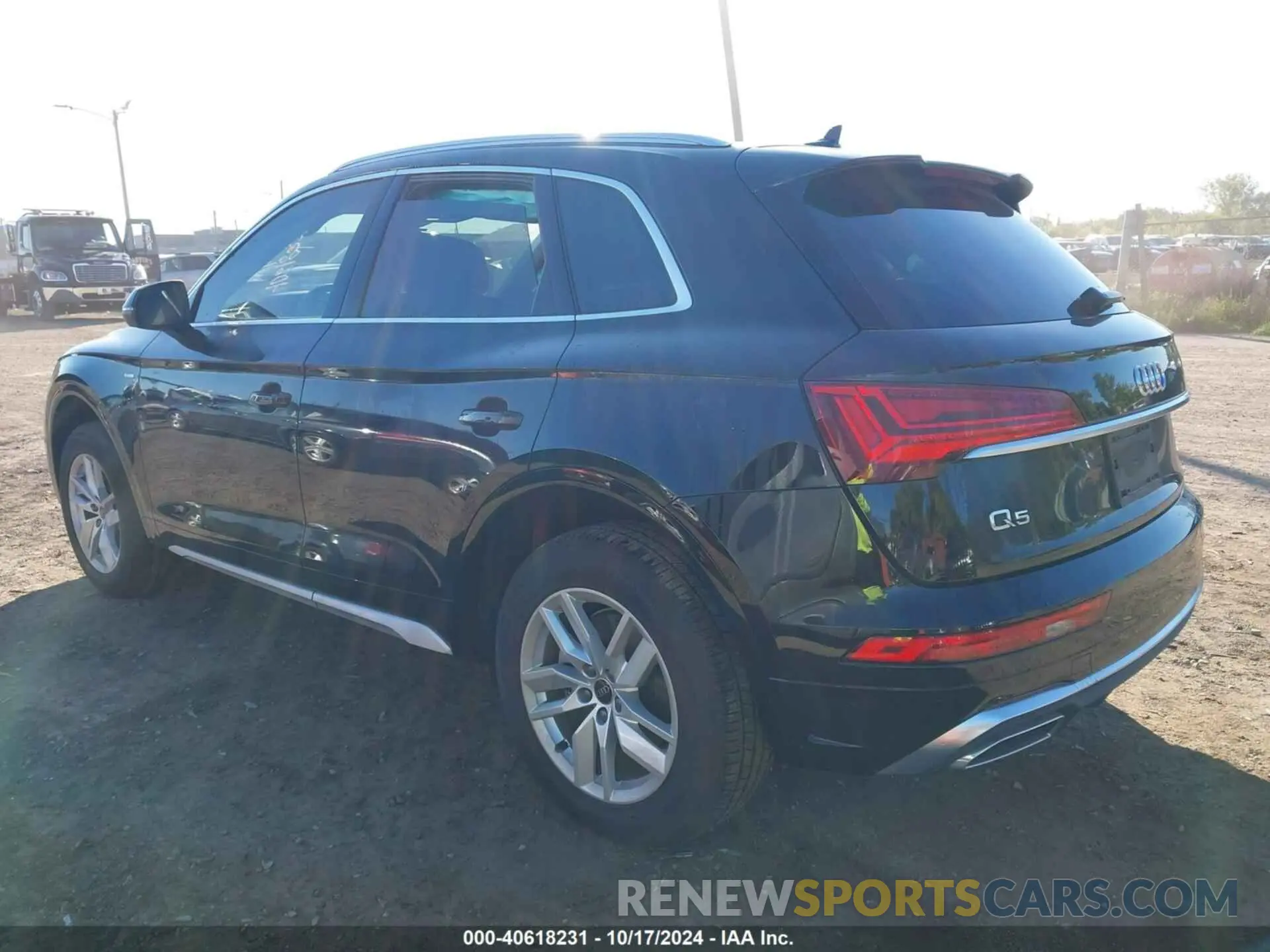 3 Photograph of a damaged car WA1GAAFY2P2170075 AUDI Q5 2023