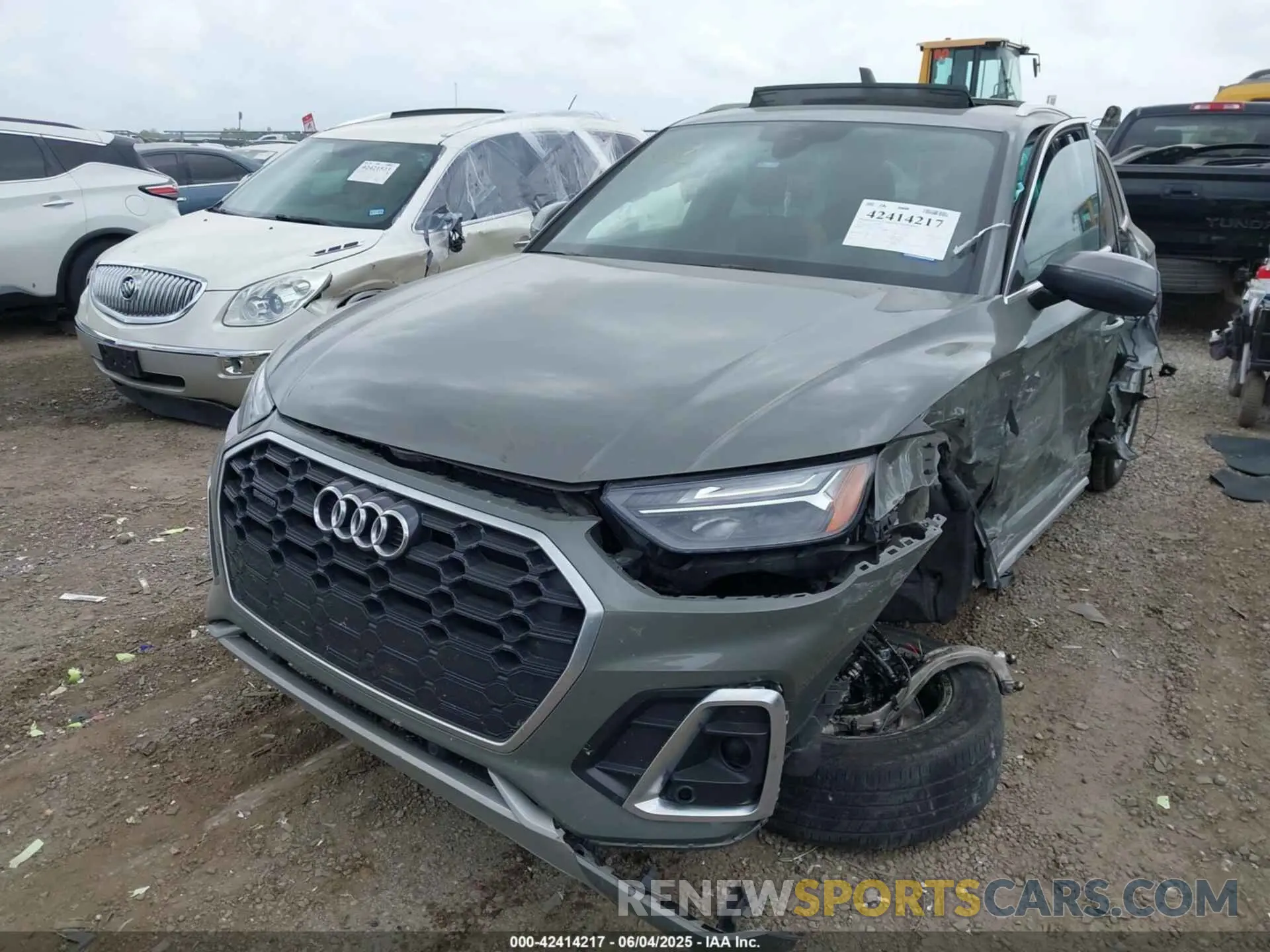 2 Photograph of a damaged car WA1GAAFY3P2043285 AUDI Q5 2023