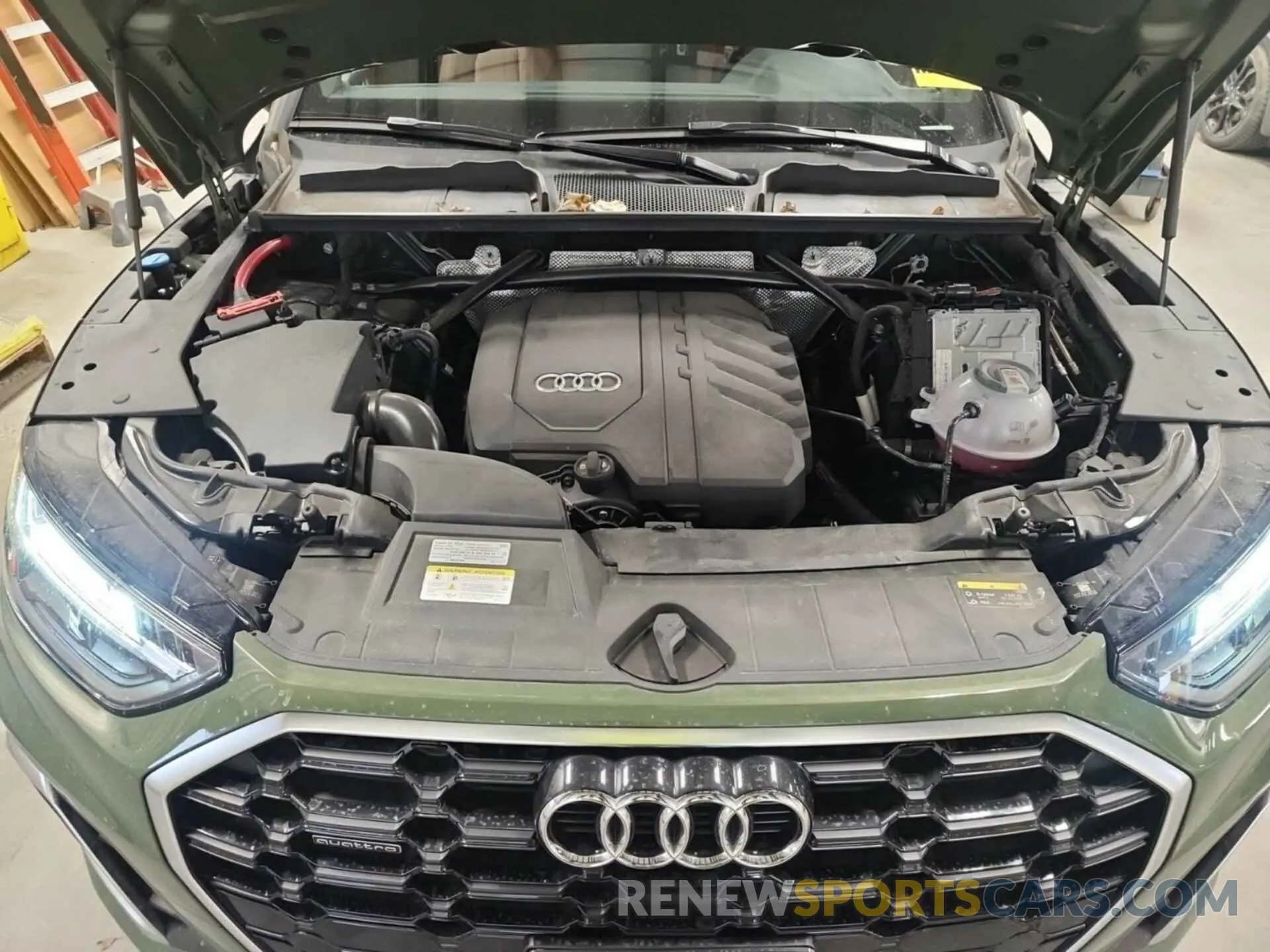 1 Photograph of a damaged car WA1GAAFY4P2030772 AUDI Q5 2023