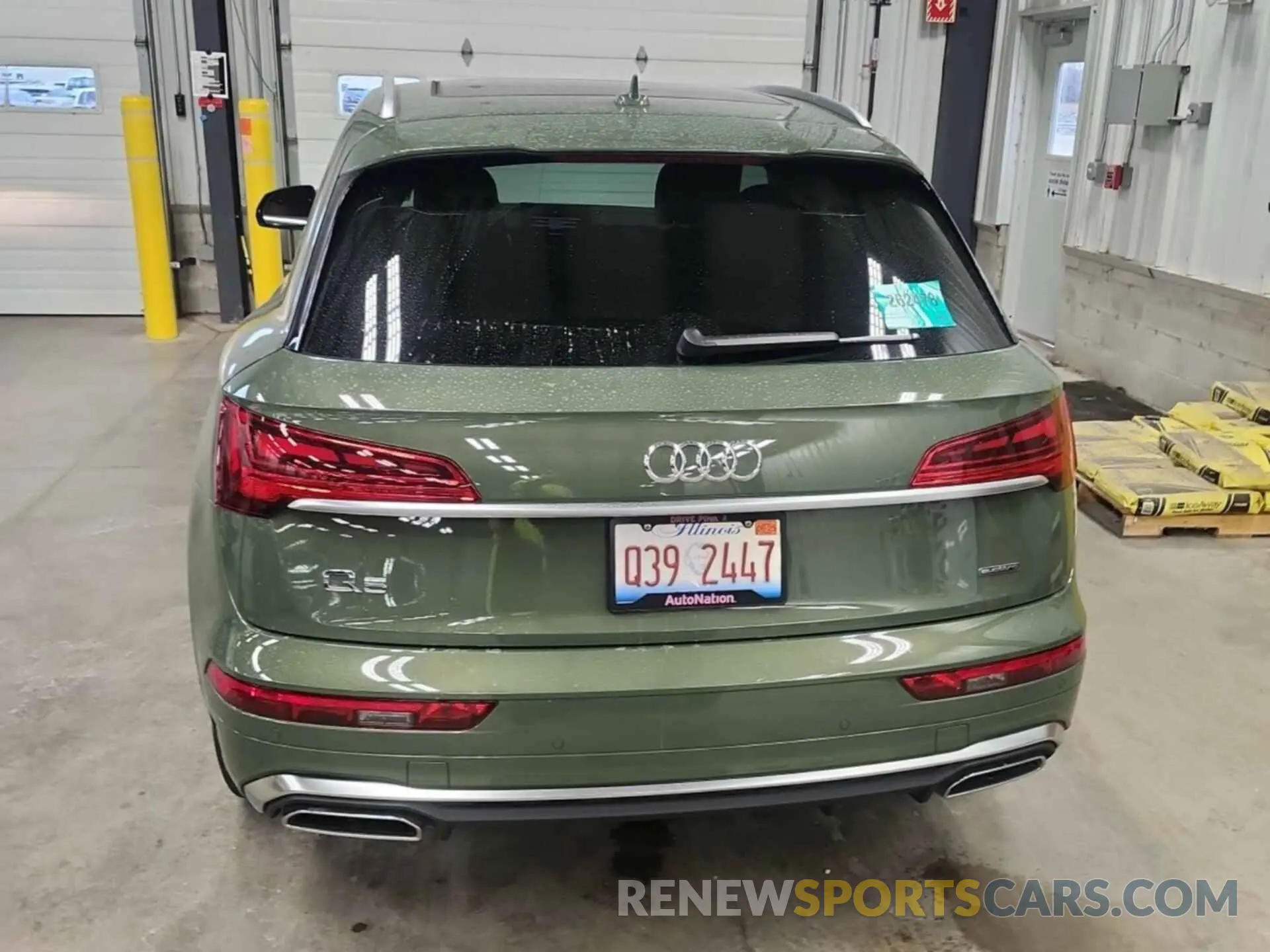 2 Photograph of a damaged car WA1GAAFY4P2030772 AUDI Q5 2023