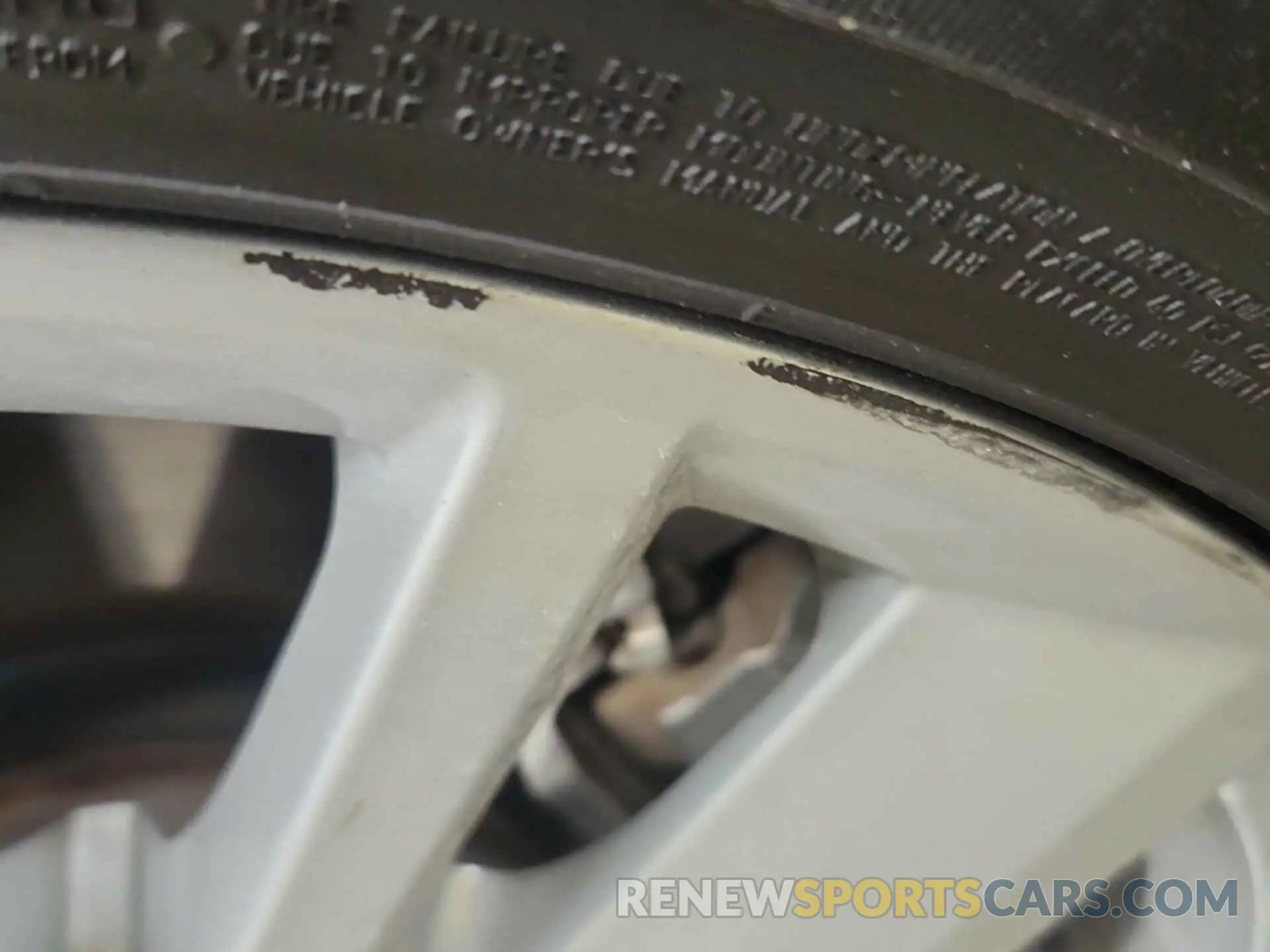 29 Photograph of a damaged car WA1GAAFY4P2030772 AUDI Q5 2023
