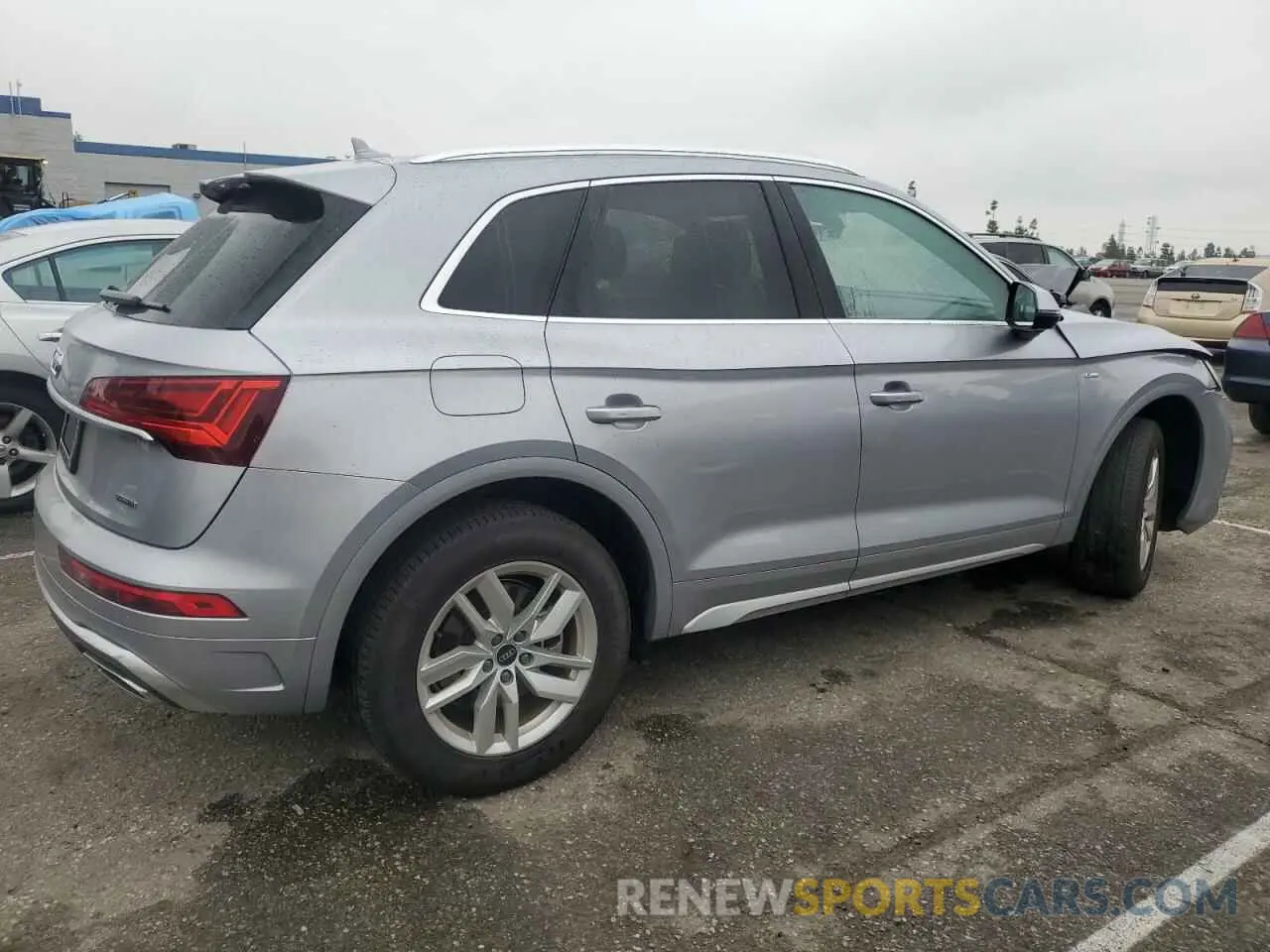 3 Photograph of a damaged car WA1GAAFY4P2132234 AUDI Q5 2023