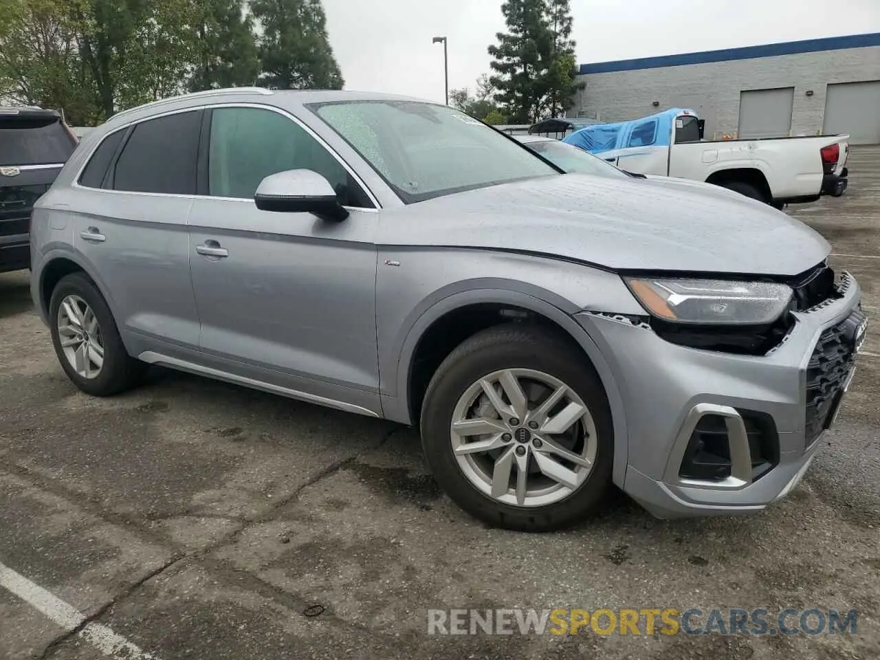 4 Photograph of a damaged car WA1GAAFY4P2132234 AUDI Q5 2023