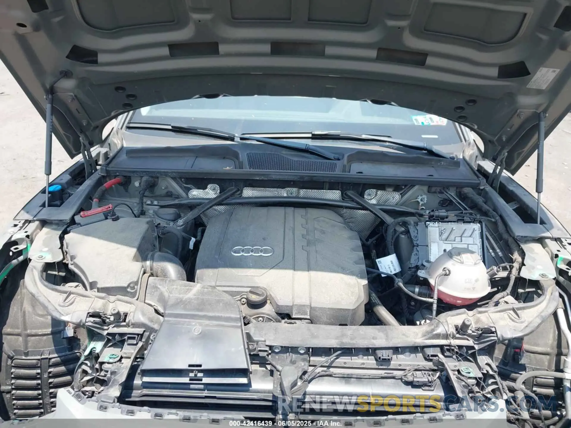 10 Photograph of a damaged car WA1GAAFY5P2012863 AUDI Q5 2023