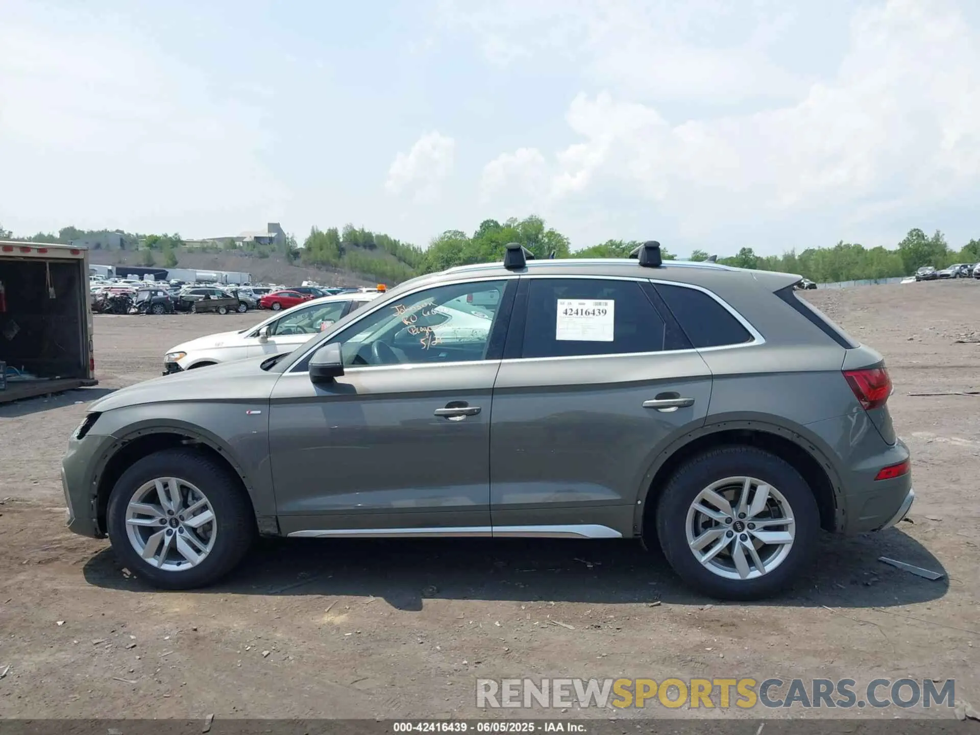 14 Photograph of a damaged car WA1GAAFY5P2012863 AUDI Q5 2023