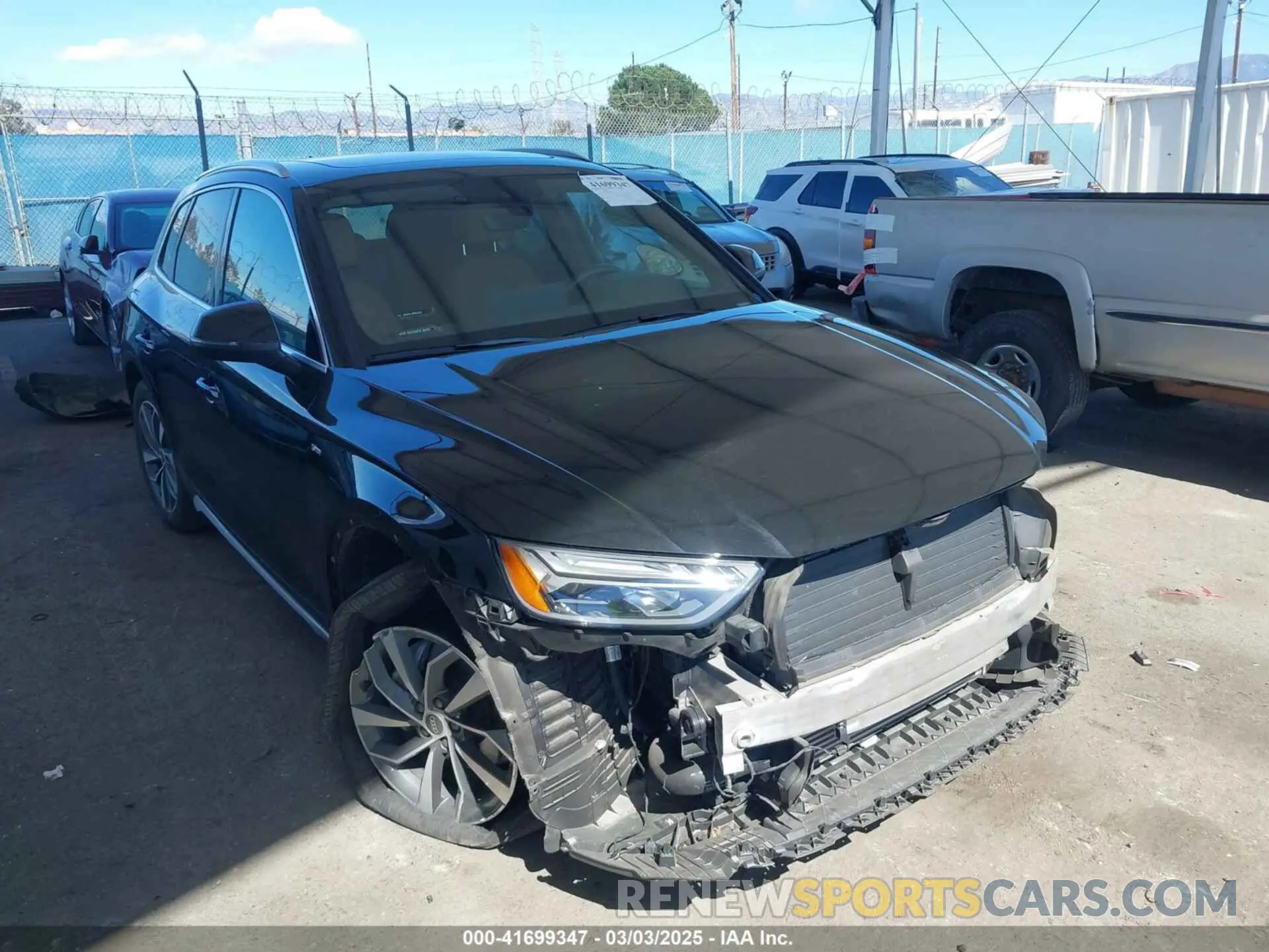 1 Photograph of a damaged car WA1GAAFY6P2096739 AUDI Q5 2023