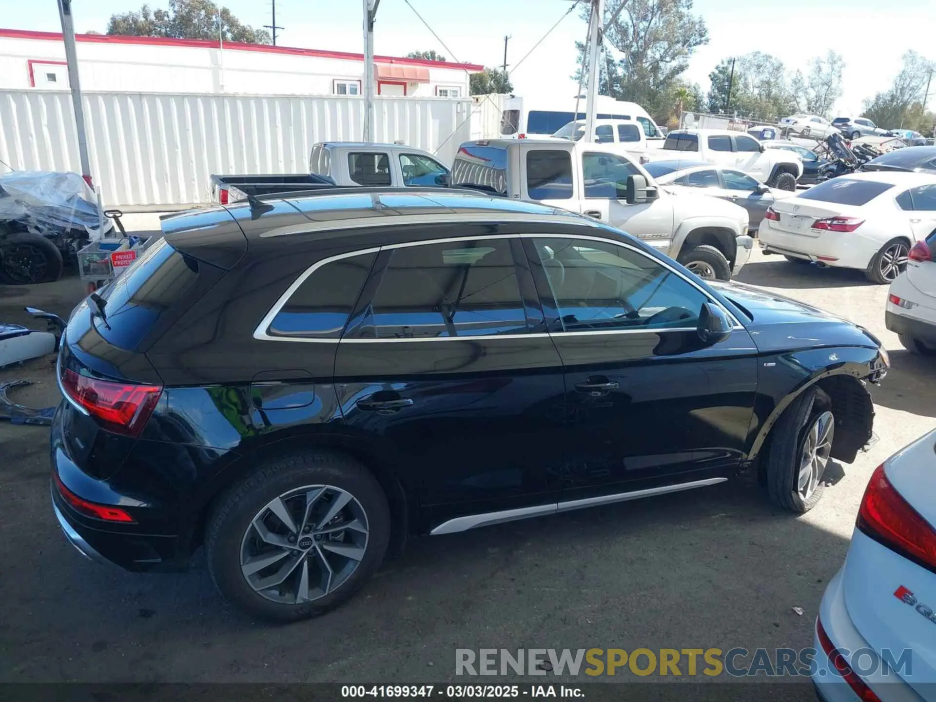 14 Photograph of a damaged car WA1GAAFY6P2096739 AUDI Q5 2023