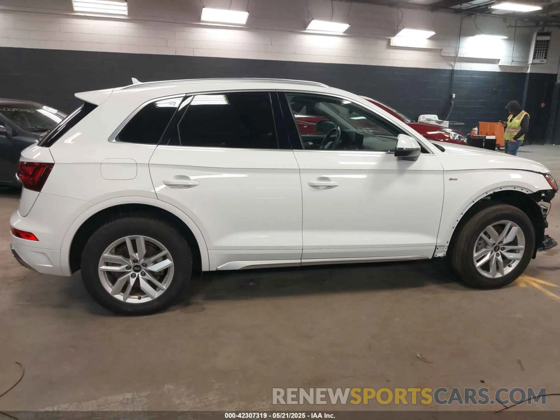 13 Photograph of a damaged car WA1GAAFY6P2157636 AUDI Q5 2023