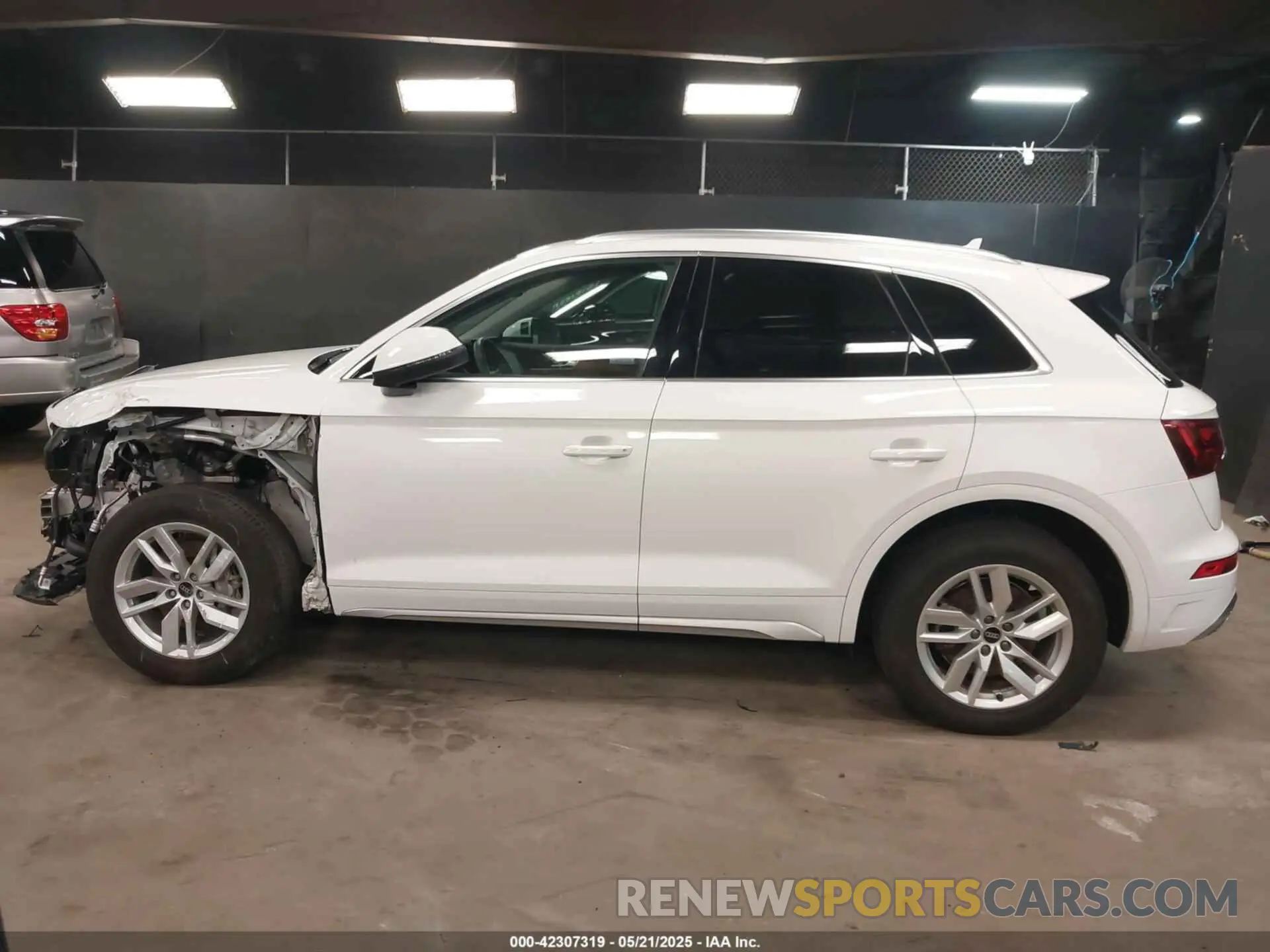 14 Photograph of a damaged car WA1GAAFY6P2157636 AUDI Q5 2023