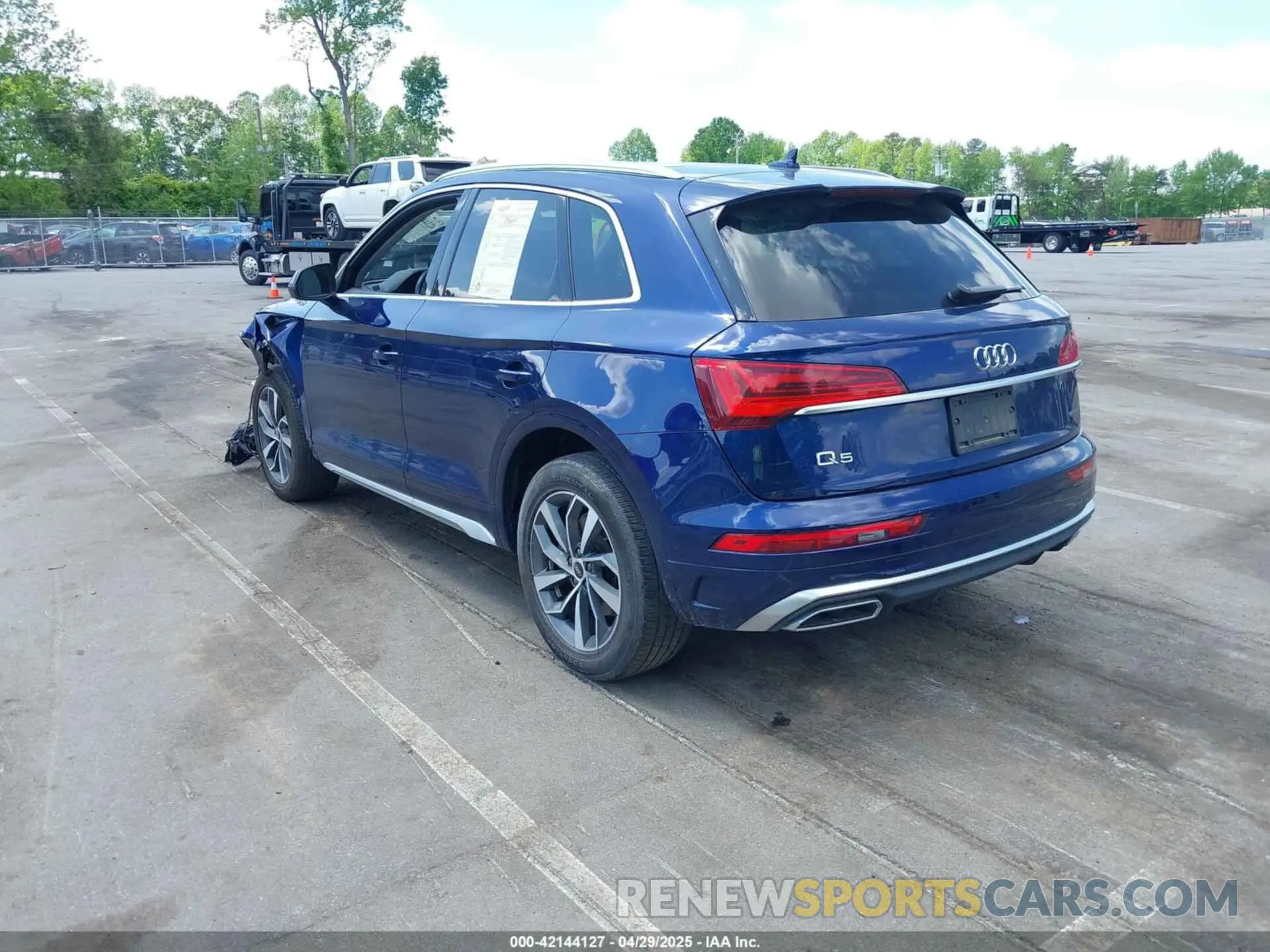 3 Photograph of a damaged car WA1GAAFY7P2122345 AUDI Q5 2023