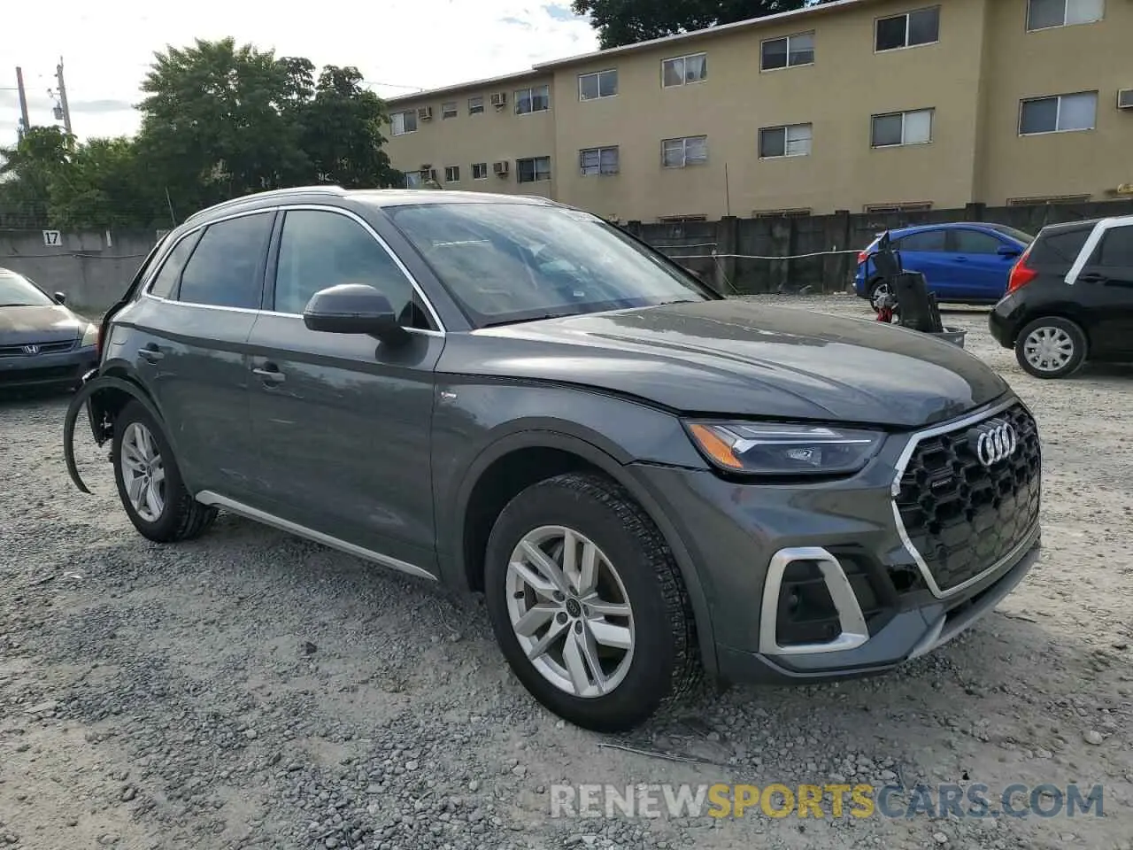 4 Photograph of a damaged car WA1GAAFY8P2175457 AUDI Q5 2023