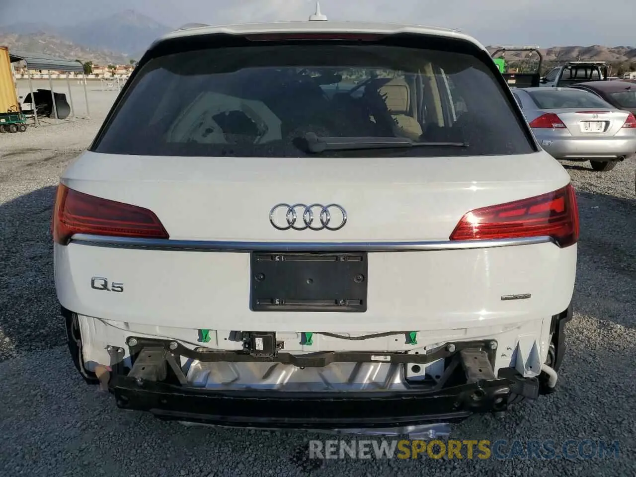 6 Photograph of a damaged car WA1GAAFY9P2003986 AUDI Q5 2023