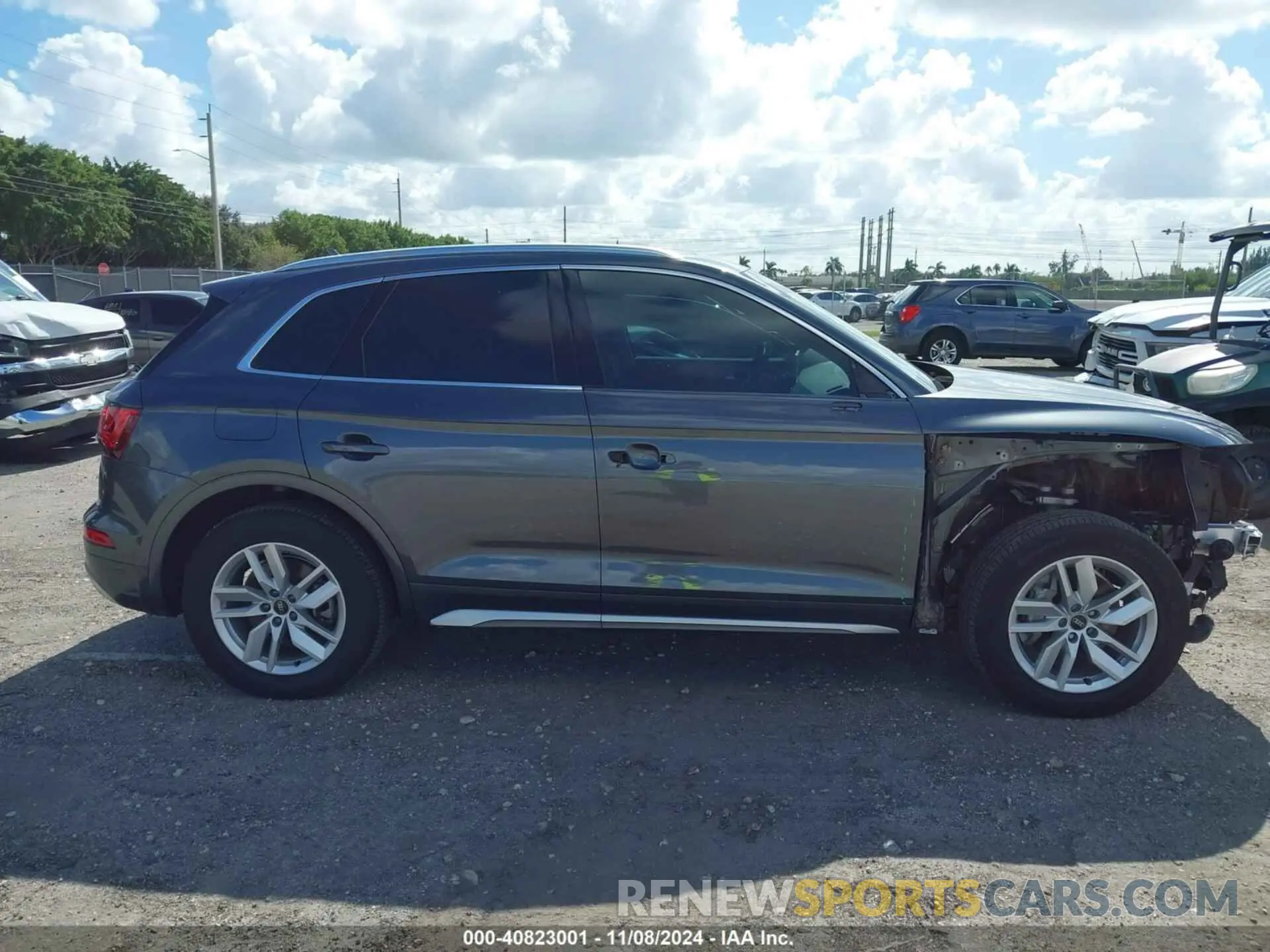 14 Photograph of a damaged car WA1GAAFY9P2141320 AUDI Q5 2023