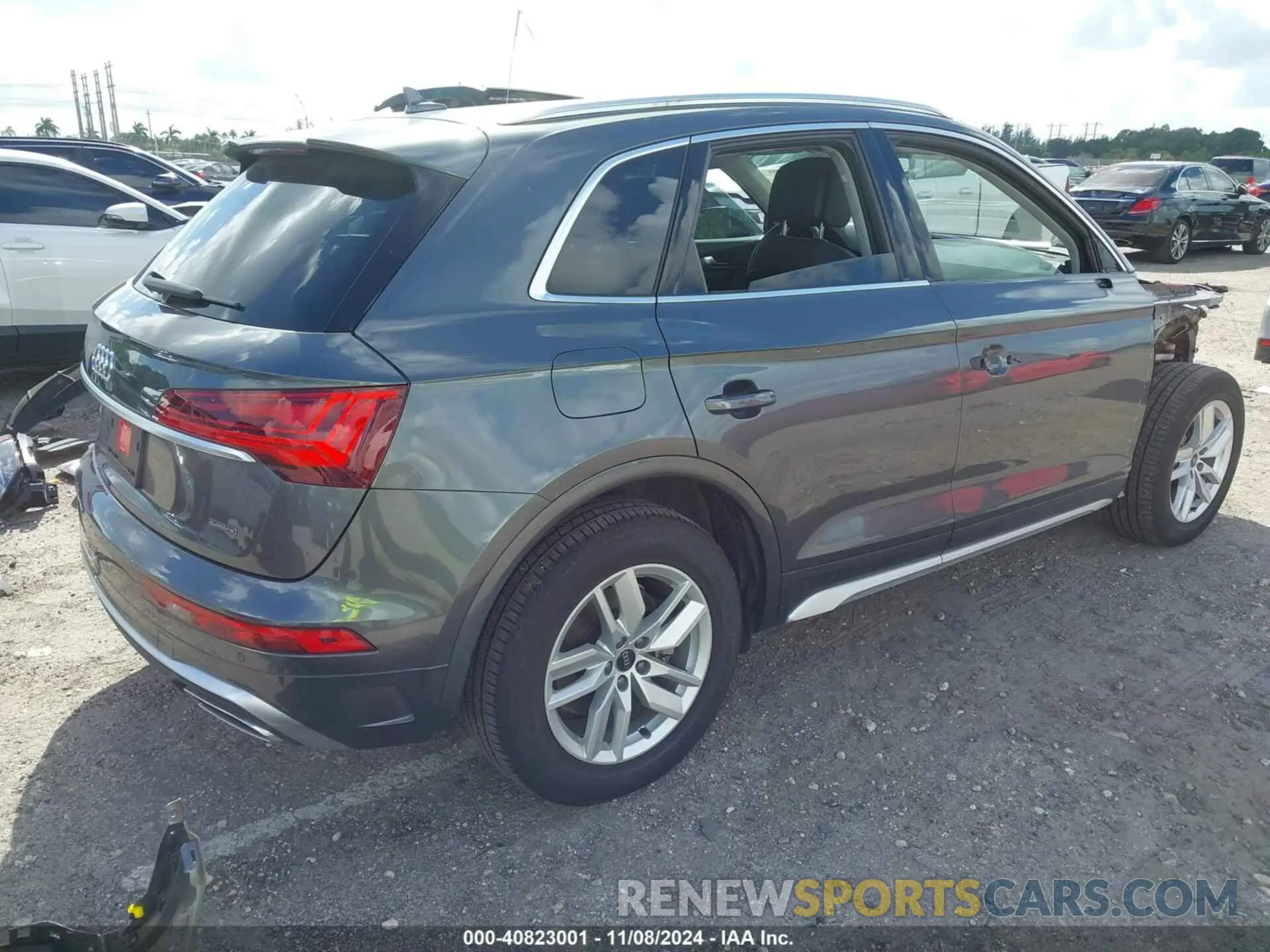 4 Photograph of a damaged car WA1GAAFY9P2141320 AUDI Q5 2023