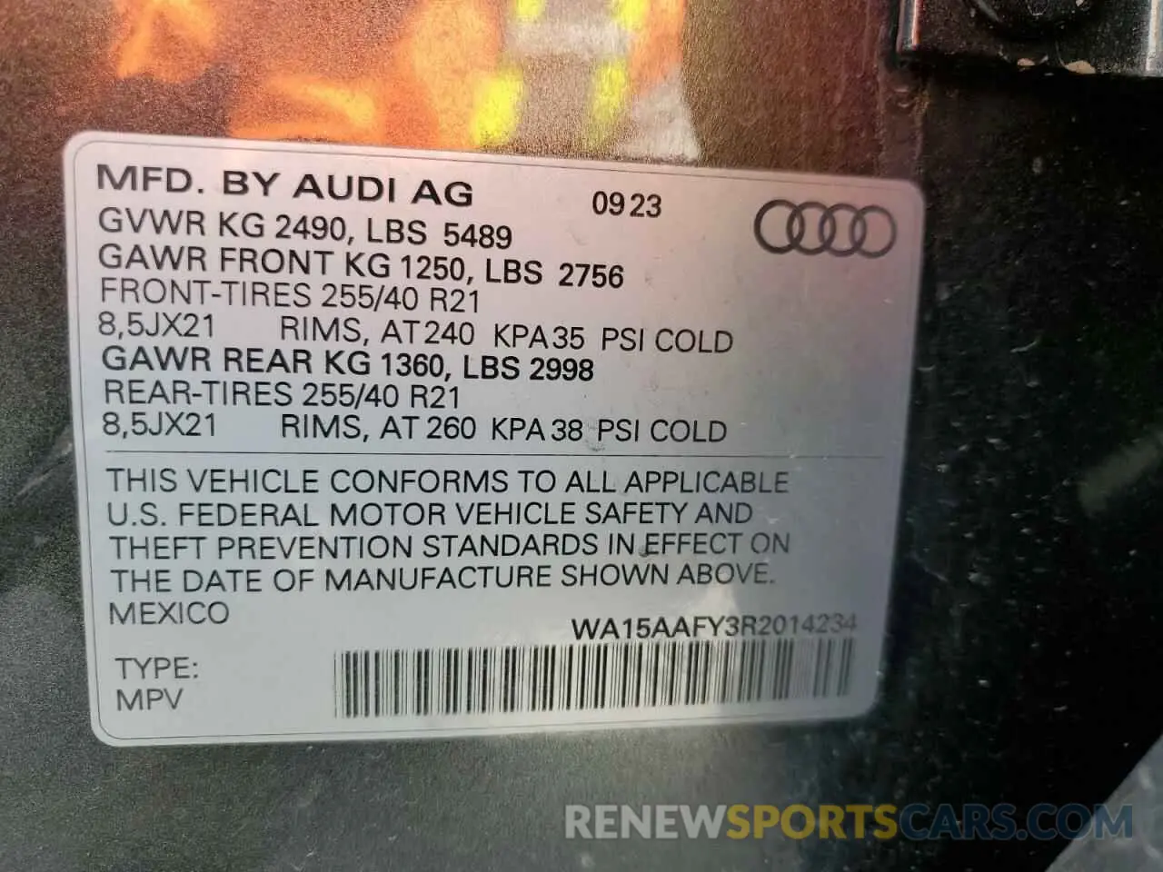 14 Photograph of a damaged car WA15AAFY3R2014234 AUDI Q5 2024