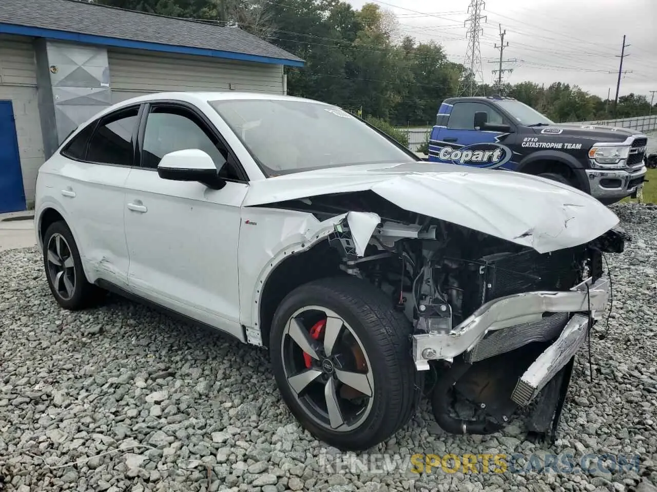 4 Photograph of a damaged car WA15AAFY3R2054815 AUDI Q5 2024