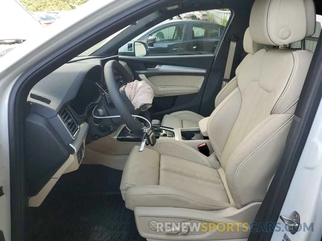 7 Photograph of a damaged car WA15AAFY3R2054815 AUDI Q5 2024