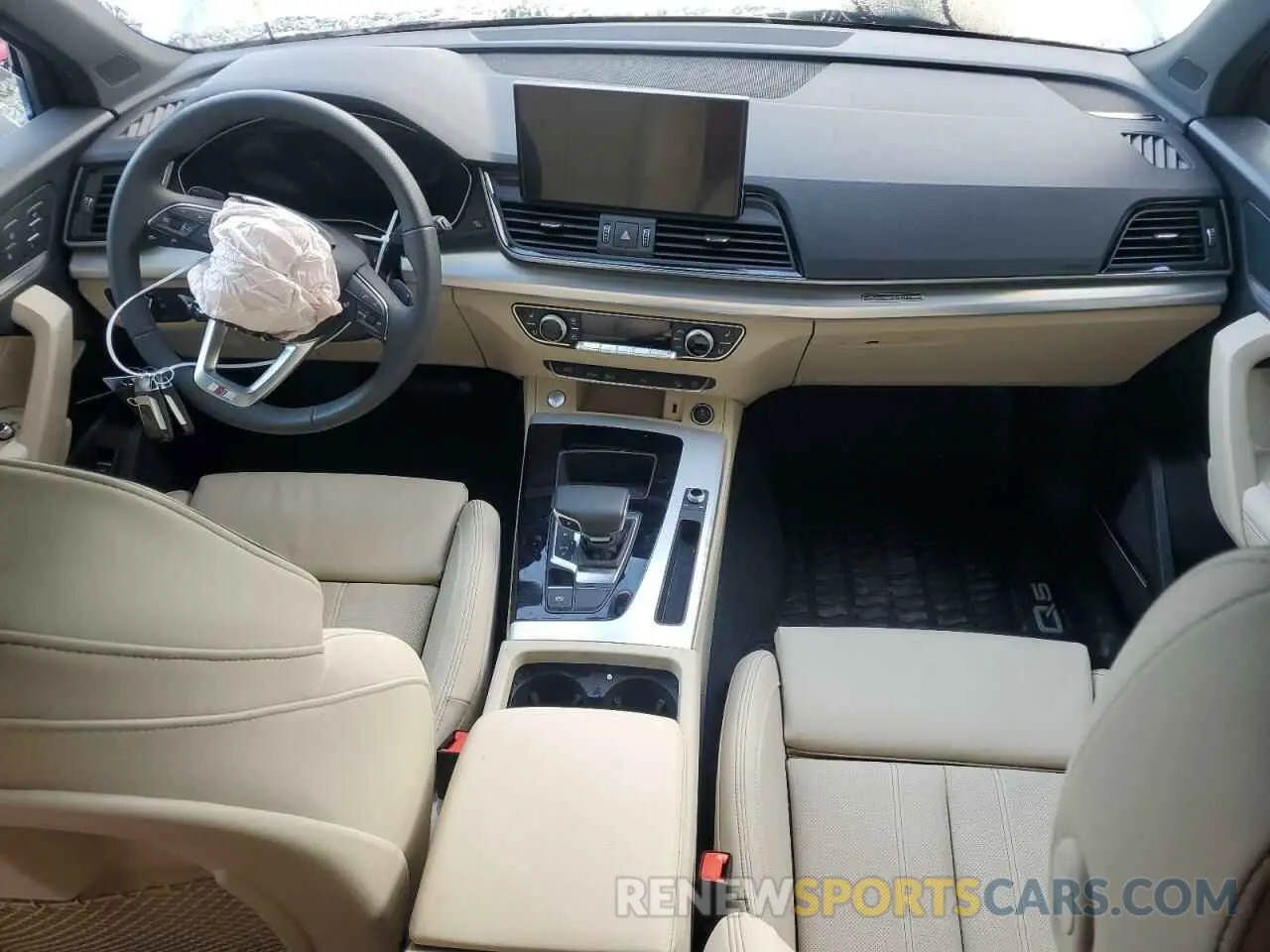 8 Photograph of a damaged car WA15AAFY3R2054815 AUDI Q5 2024
