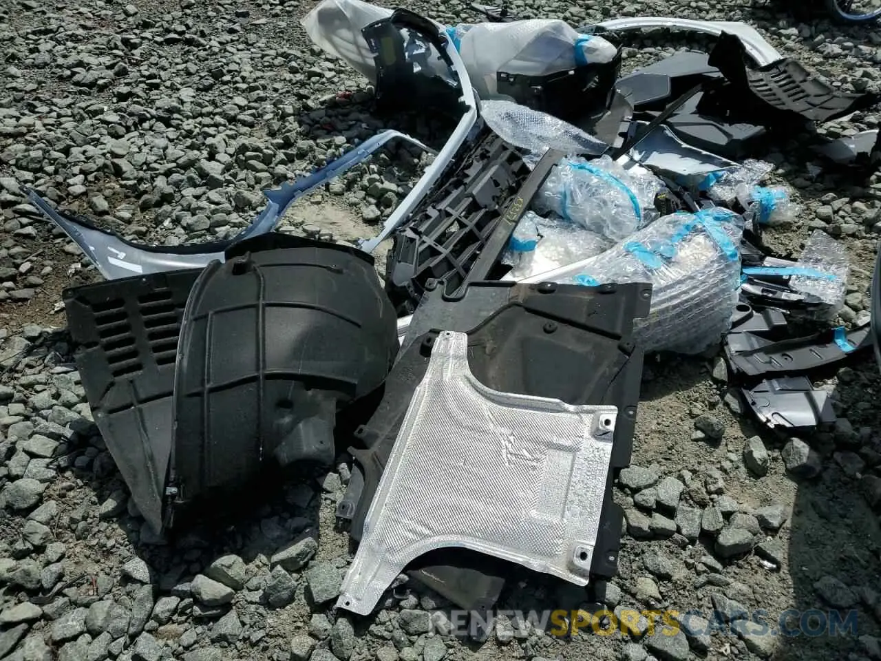 13 Photograph of a damaged car WA1ABAFY2R2150639 AUDI Q5 2024