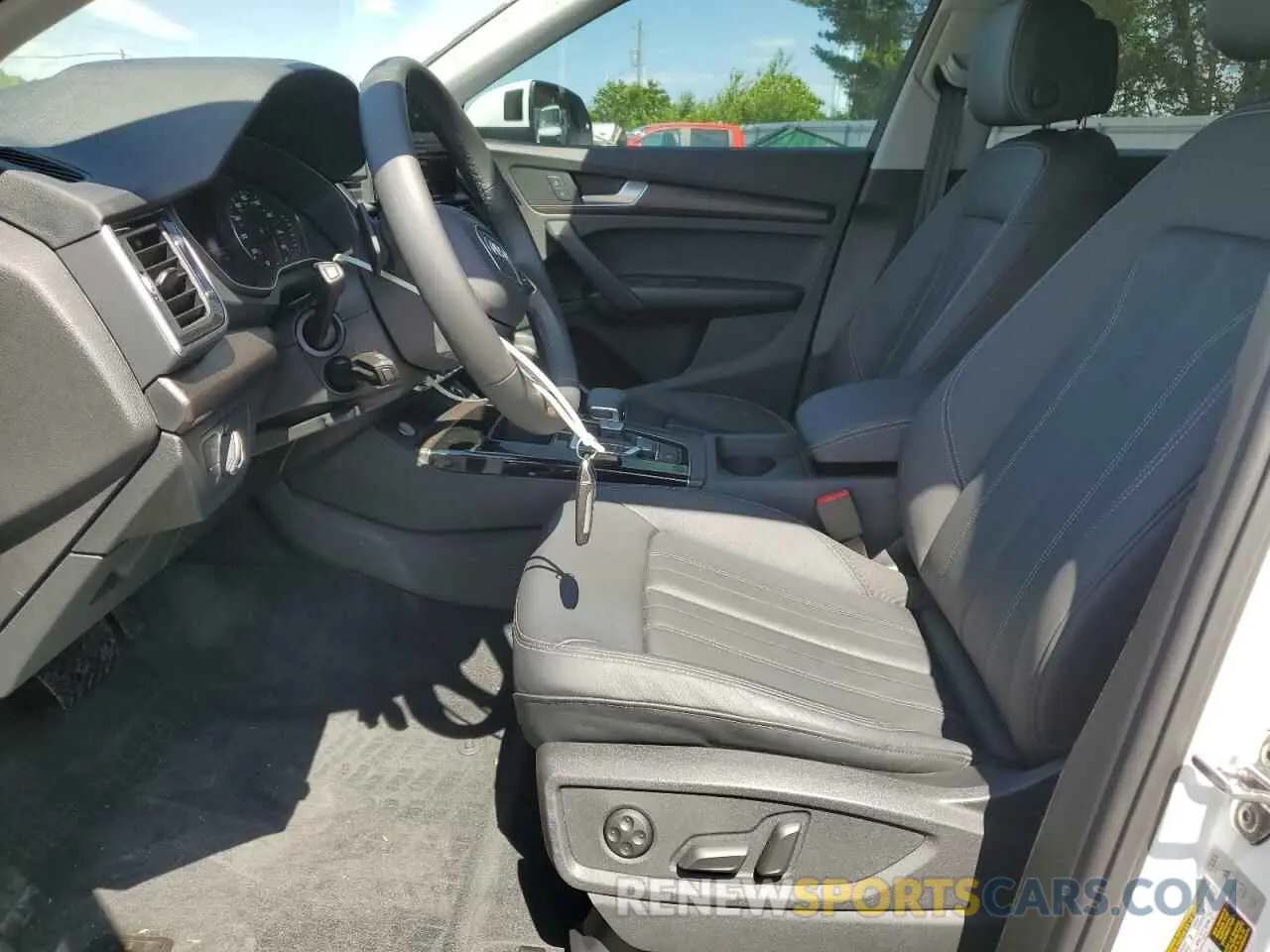 7 Photograph of a damaged car WA1ABAFY2R2150639 AUDI Q5 2024