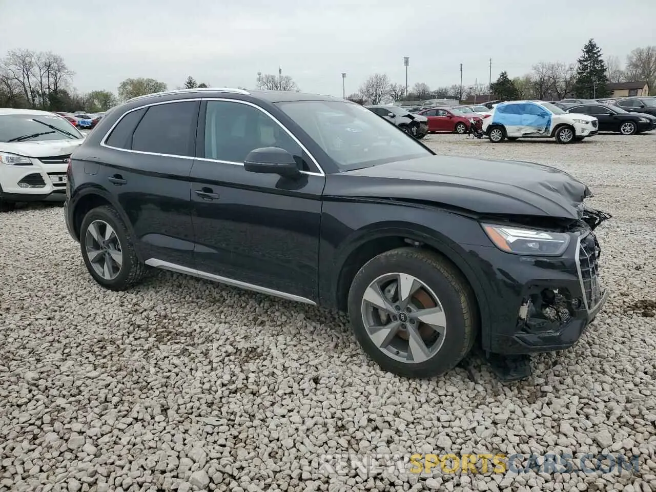 4 Photograph of a damaged car WA1BBAFY1R2037611 AUDI Q5 2024