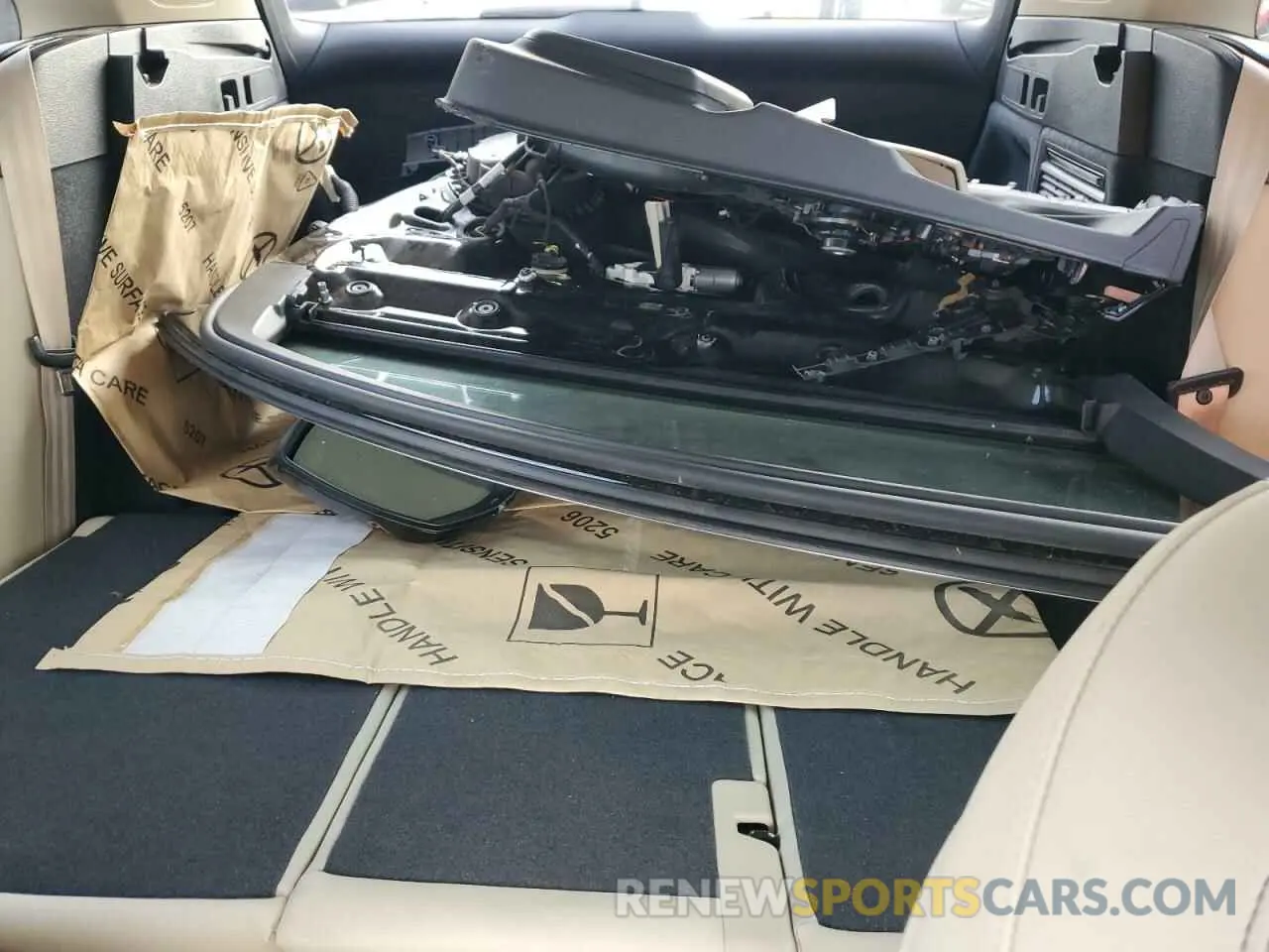 10 Photograph of a damaged car WA1BBAFY4R2057254 AUDI Q5 2024