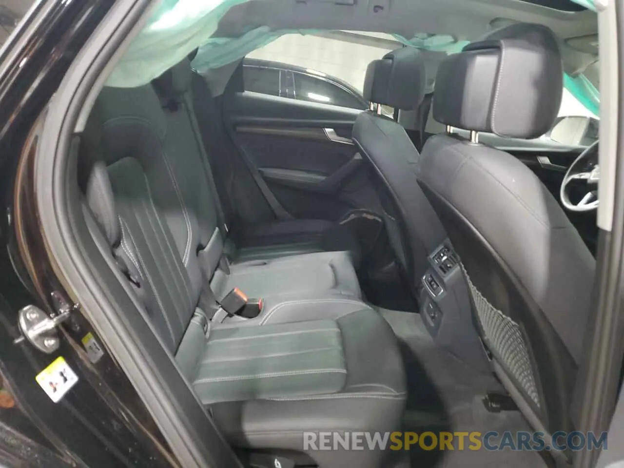 11 Photograph of a damaged car WA1BBAFY6R2017287 AUDI Q5 2024