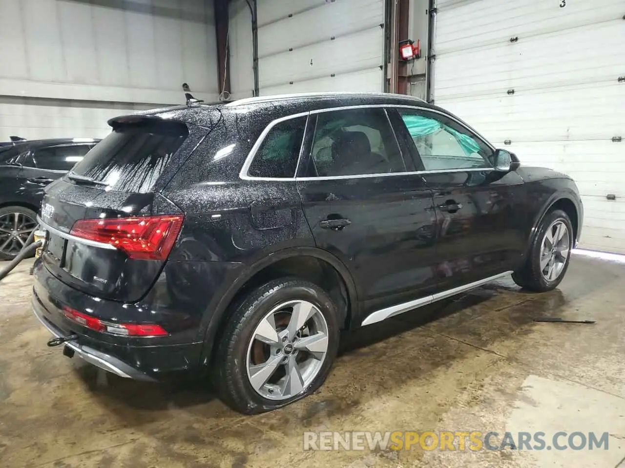 3 Photograph of a damaged car WA1BBAFY6R2017287 AUDI Q5 2024