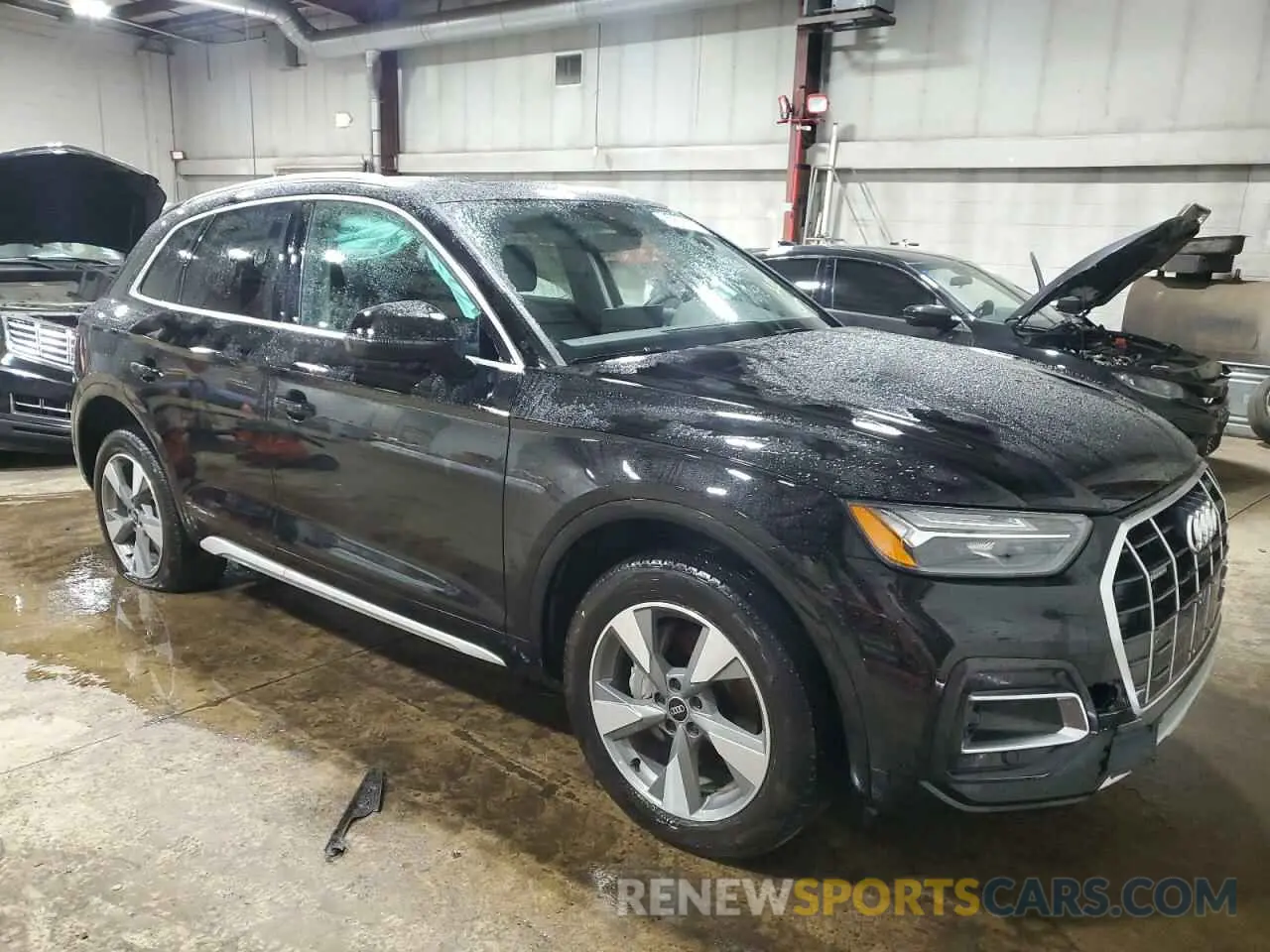 4 Photograph of a damaged car WA1BBAFY6R2017287 AUDI Q5 2024