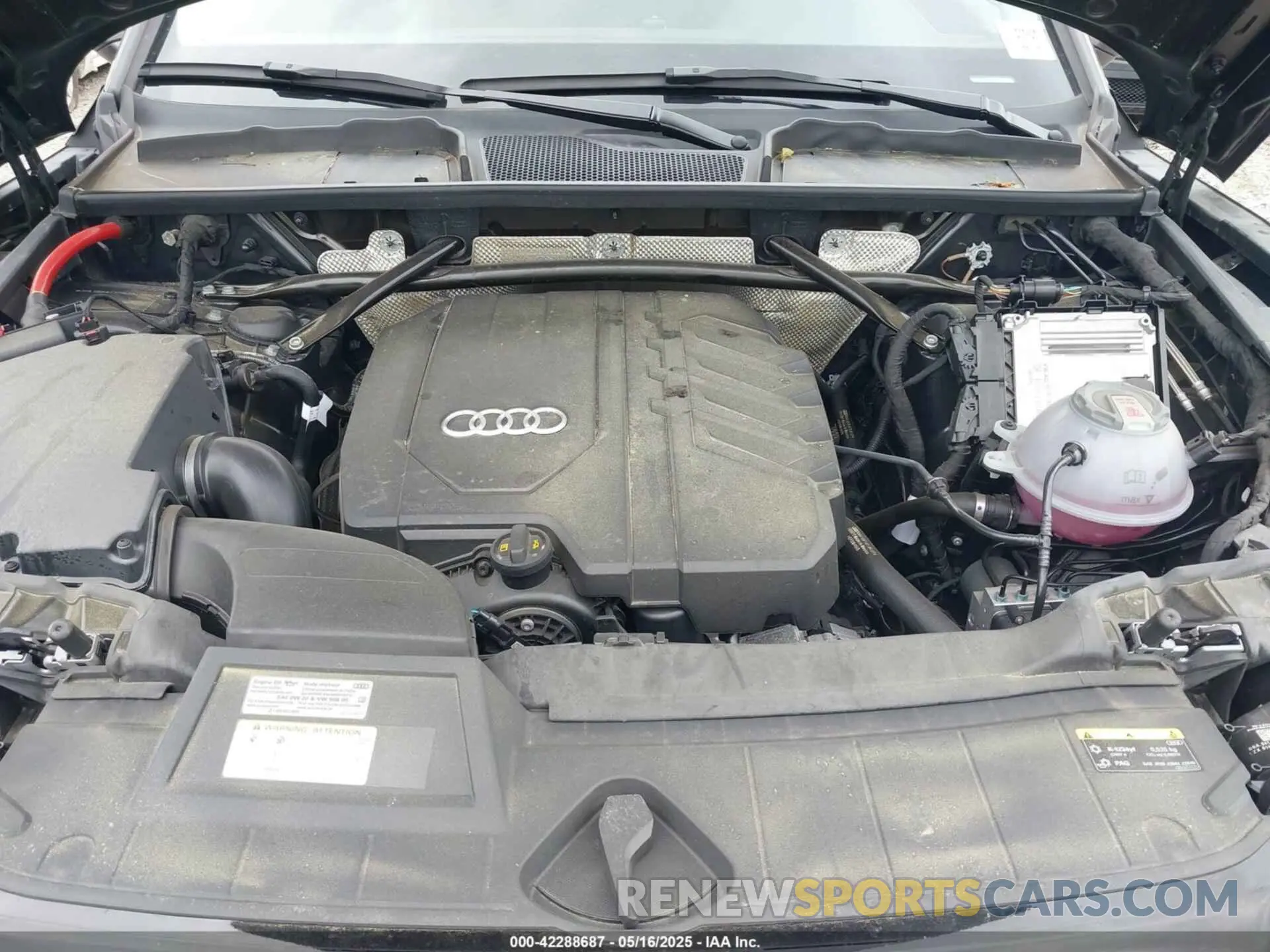 10 Photograph of a damaged car WA1BBAFY7R2047852 AUDI Q5 2024