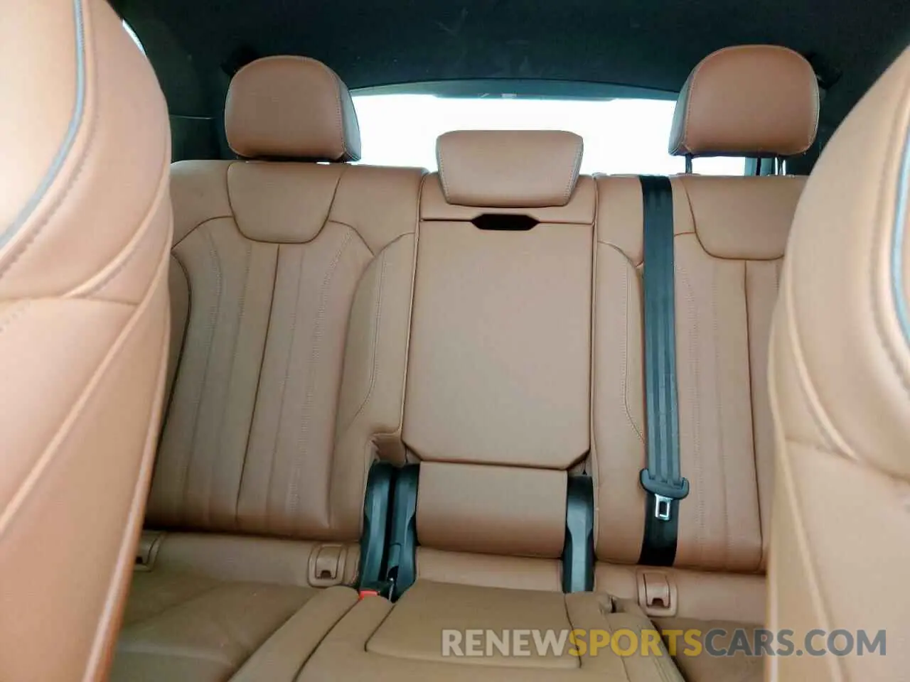 10 Photograph of a damaged car WA1E2AFY0R2014883 AUDI Q5 2024
