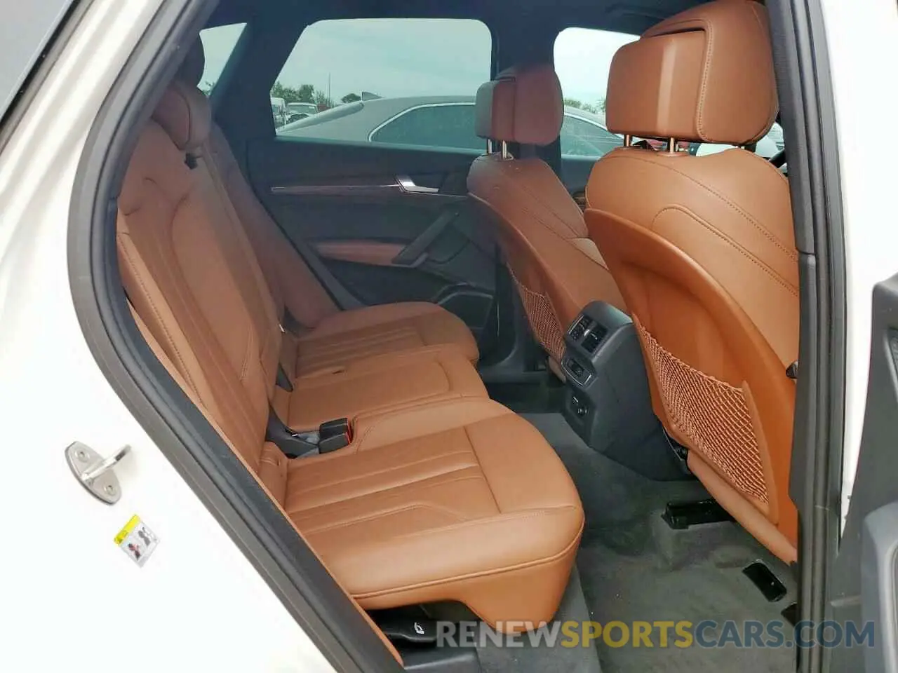 11 Photograph of a damaged car WA1E2AFY0R2014883 AUDI Q5 2024