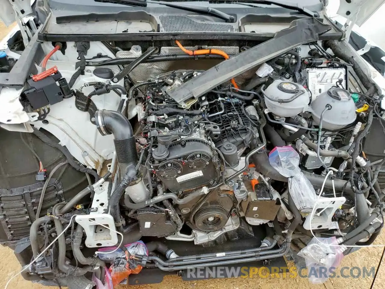 12 Photograph of a damaged car WA1E2AFY0R2014883 AUDI Q5 2024