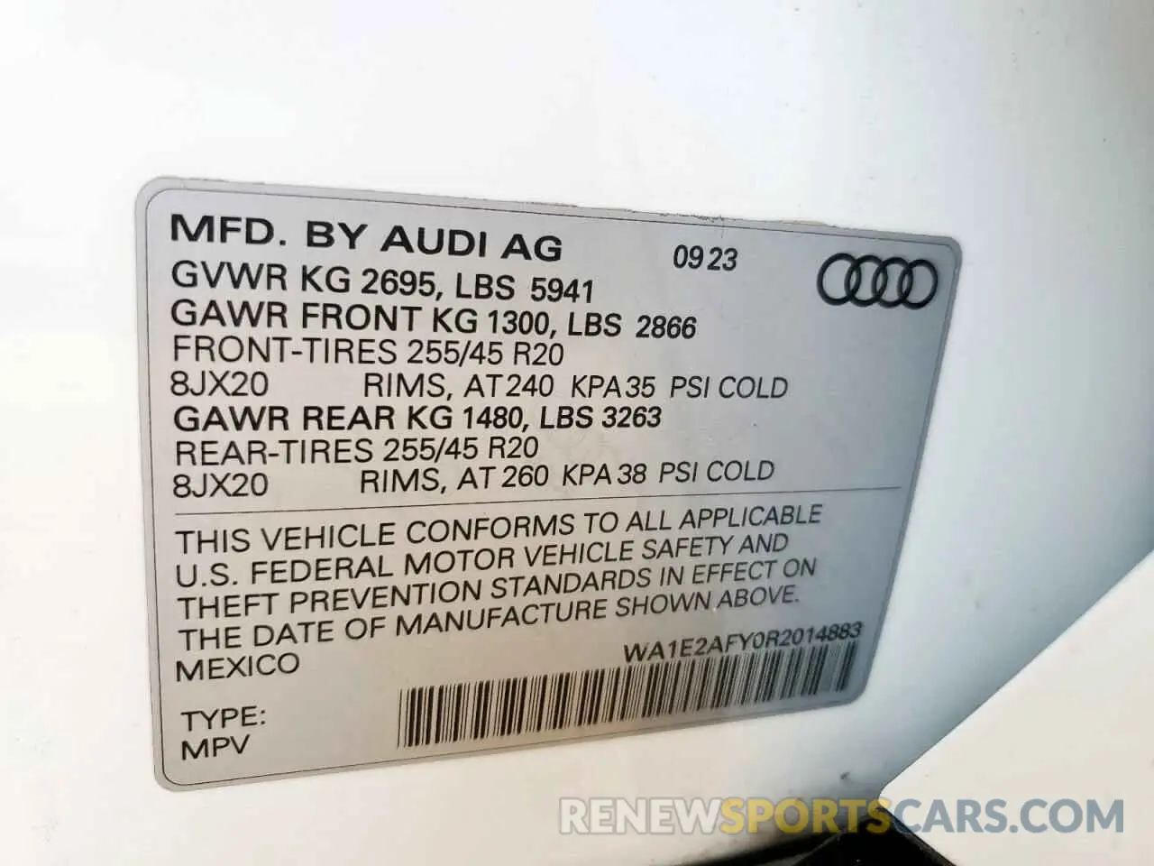 14 Photograph of a damaged car WA1E2AFY0R2014883 AUDI Q5 2024