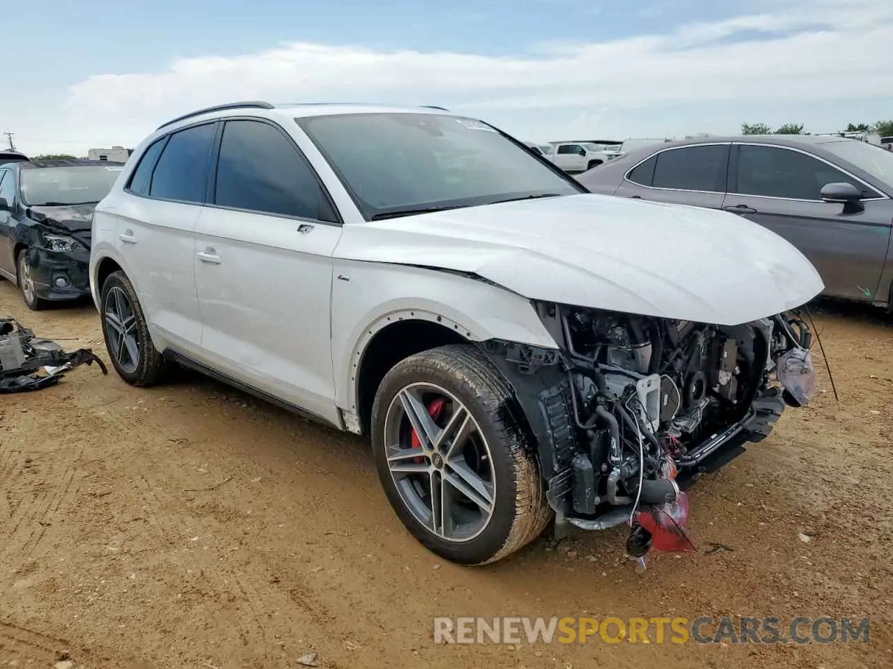 4 Photograph of a damaged car WA1E2AFY0R2014883 AUDI Q5 2024
