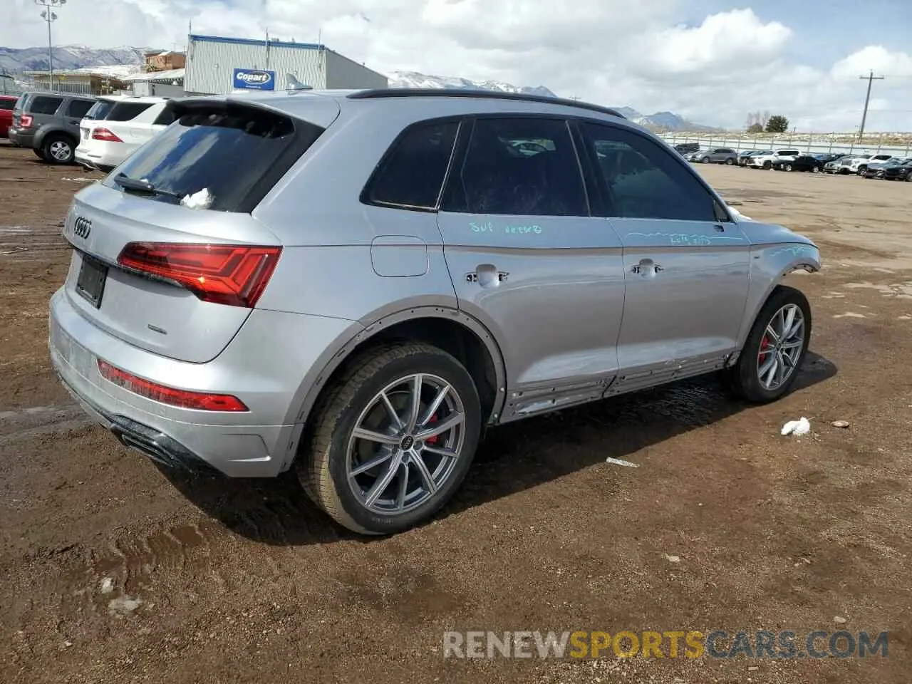 3 Photograph of a damaged car WA1E2AFY2R2130229 AUDI Q5 2024
