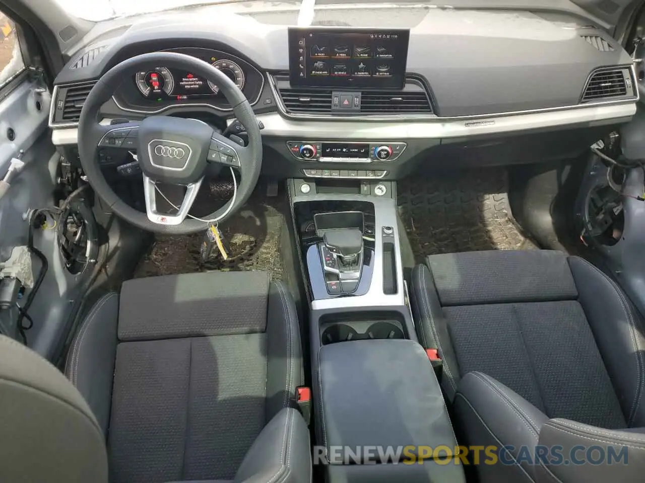8 Photograph of a damaged car WA1E2AFY2R2130229 AUDI Q5 2024