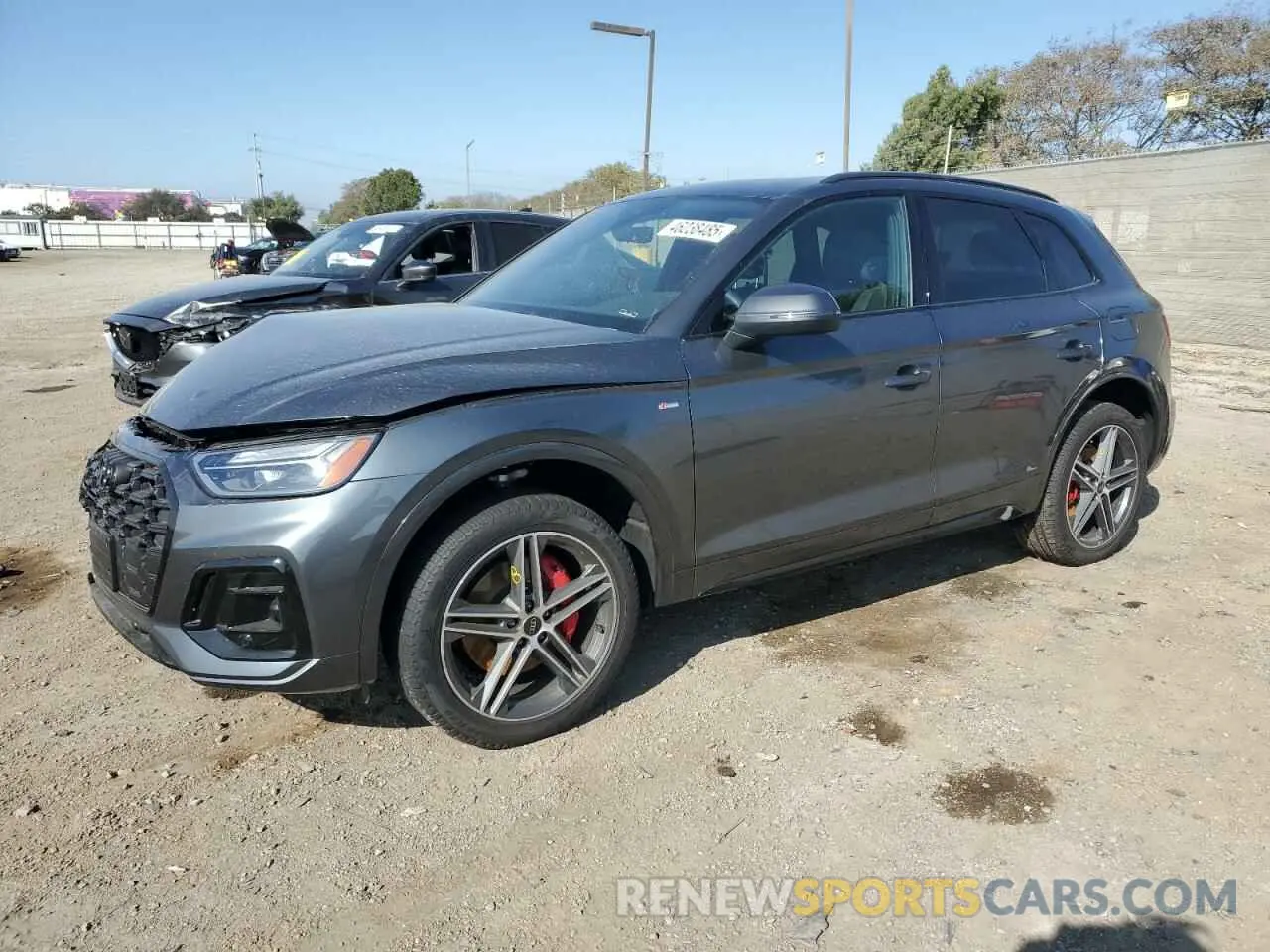 1 Photograph of a damaged car WA1E2AFY3R2102696 AUDI Q5 2024